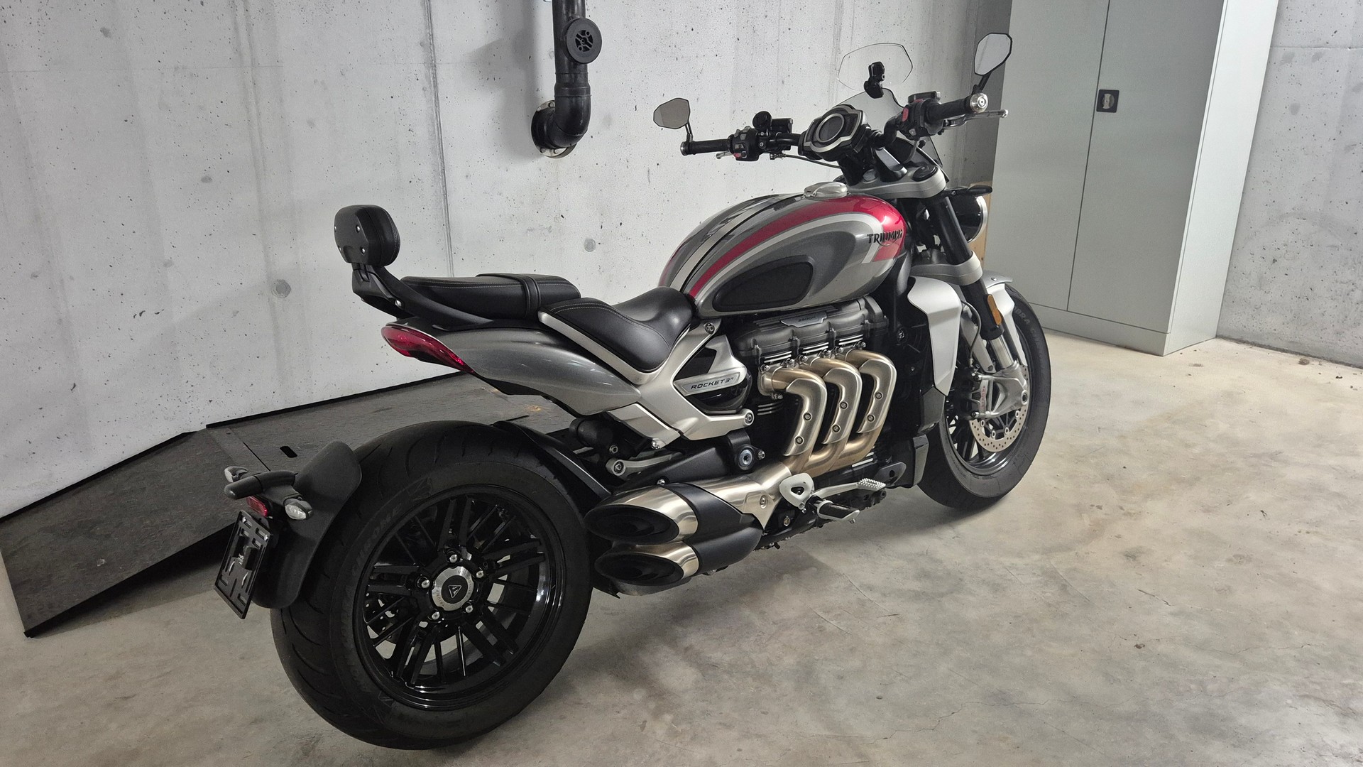 TRIUMPH Rocket 3 R-image-1