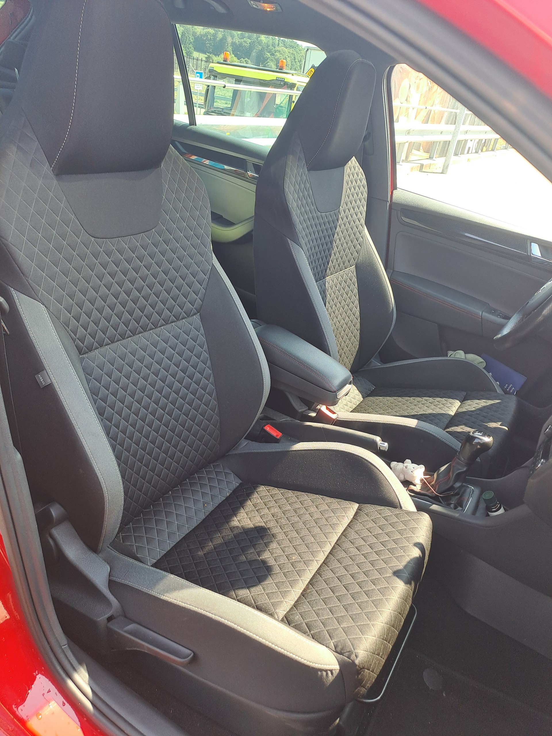 SKODA 1.0 TSI Monte Carlo-image-4