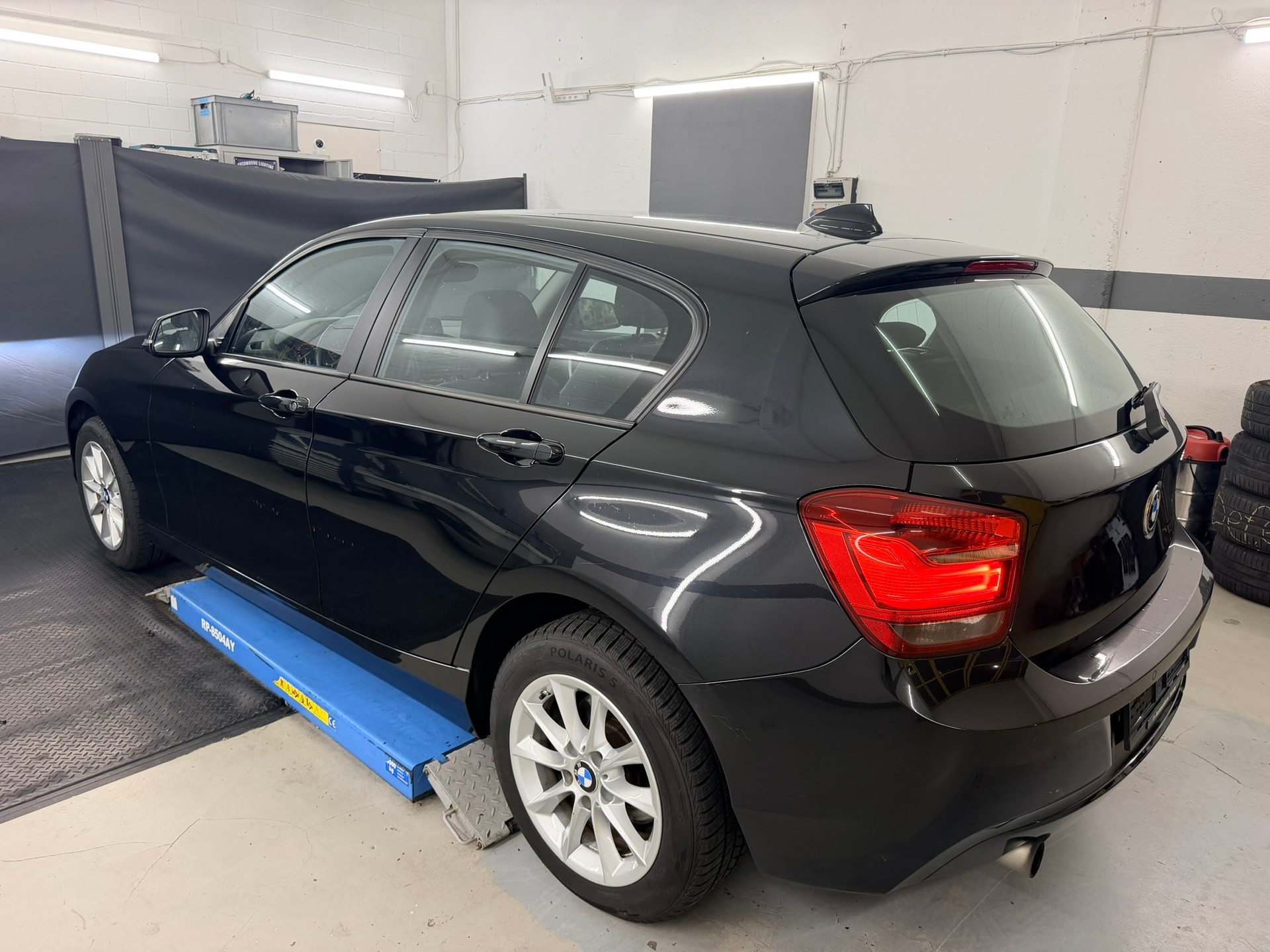 BMW 116i Sport Line Steptronic-image-6