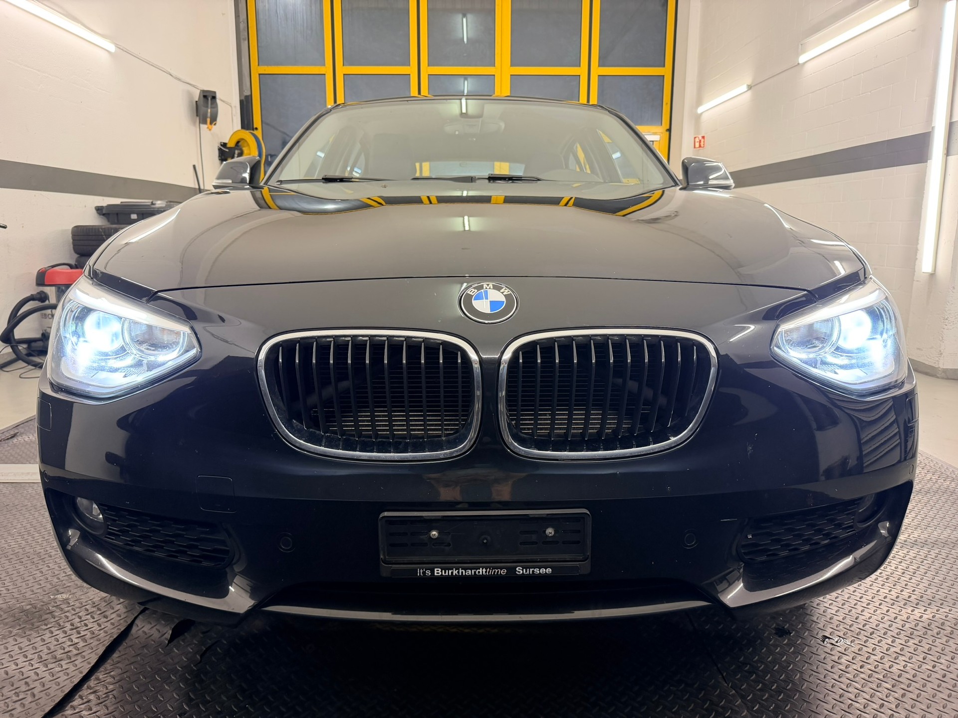 BMW 116i Sport Line Steptronic-image-1