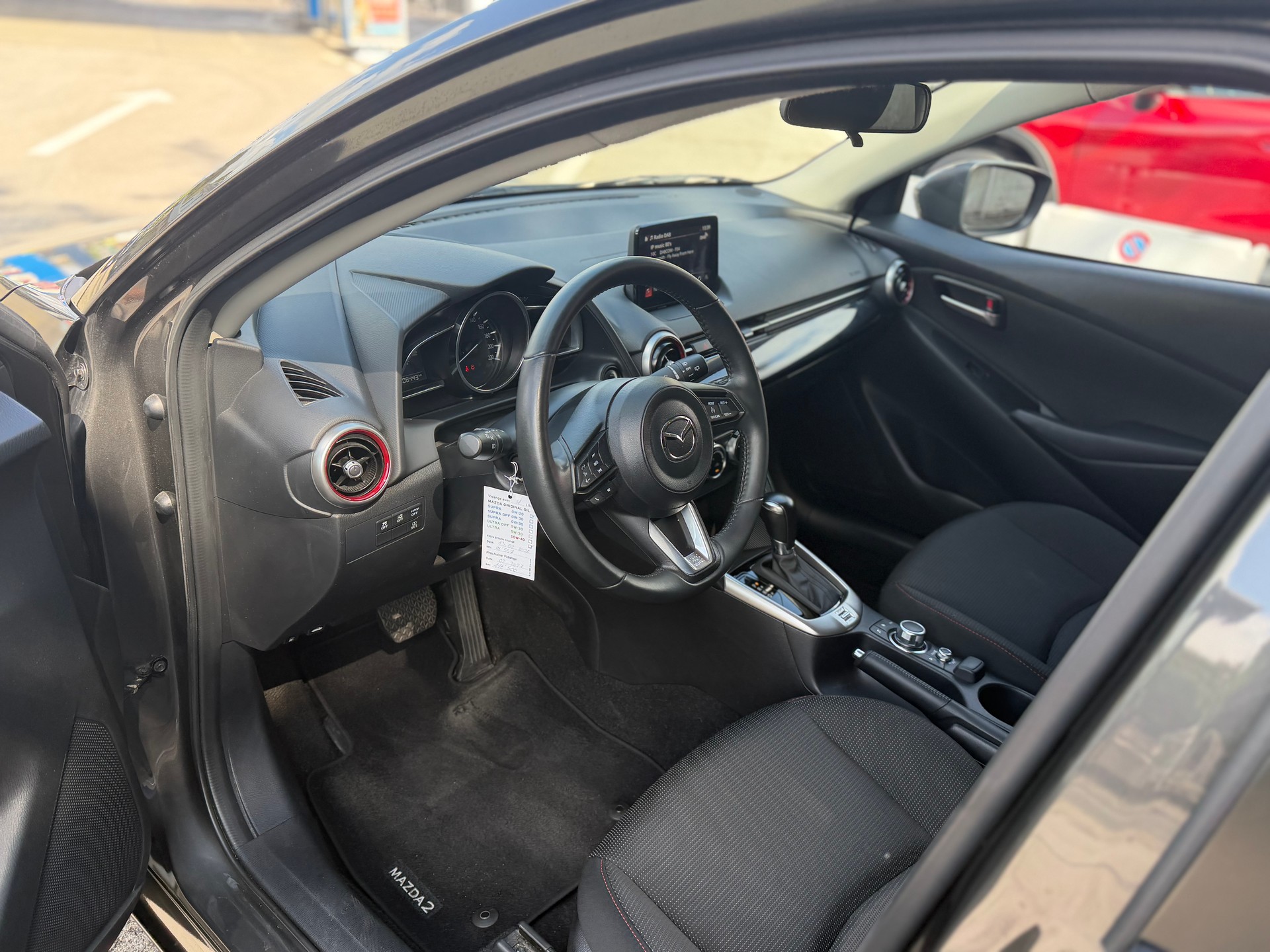 MAZDA 2 SKYACTIV-G 90 Homura Automat-image-2
