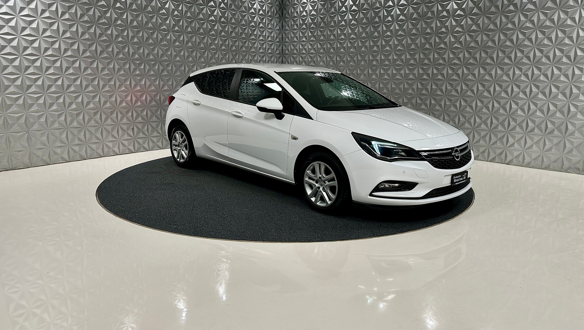 OPEL Astra 1.4i Turbo Enjoy Automatic-showroom-element-2