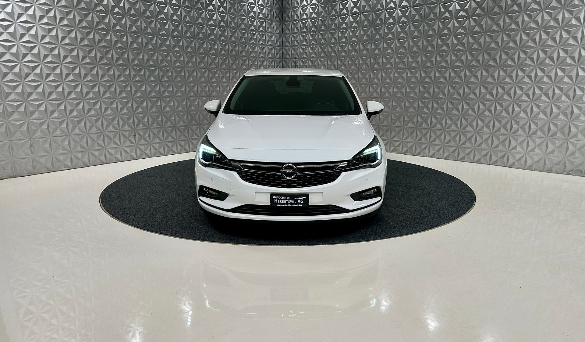 OPEL Astra 1.4i Turbo Enjoy Automatic-showroom-element-1