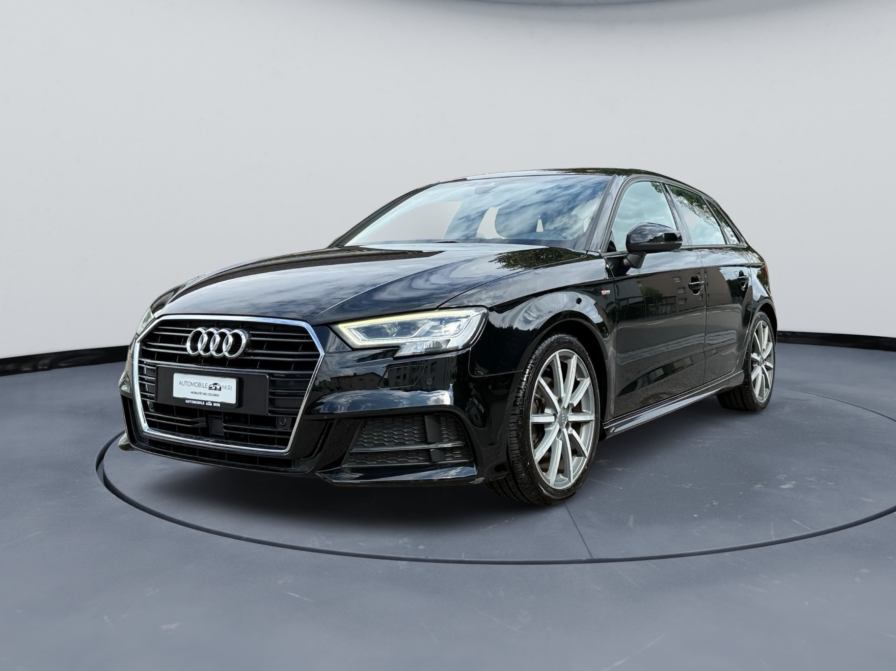 AUDI A3 Sportback 30 TDI S-line-image-0