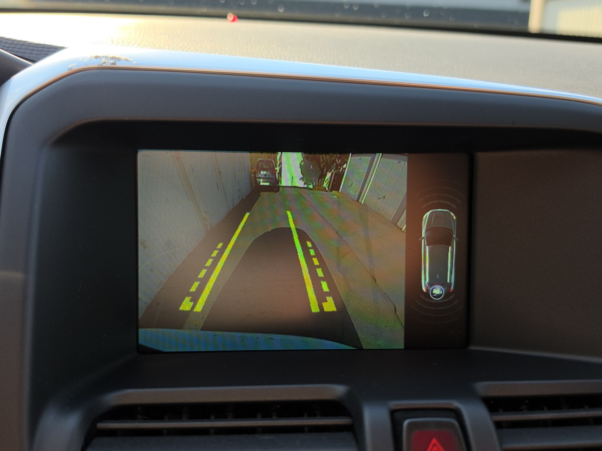 VOLVO XC60 2.4 D5 Summum AWD S/S-image-17