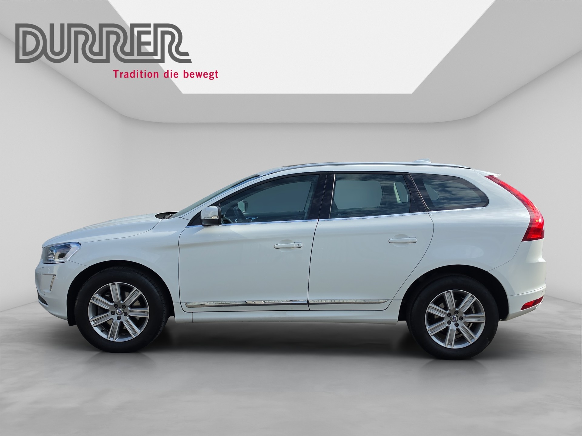 VOLVO XC60 2.4 D5 Summum AWD S/S-image-1