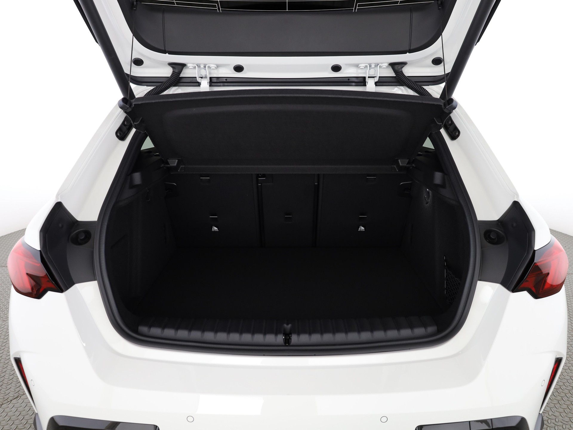 BMW 123 xDrive-image-6
