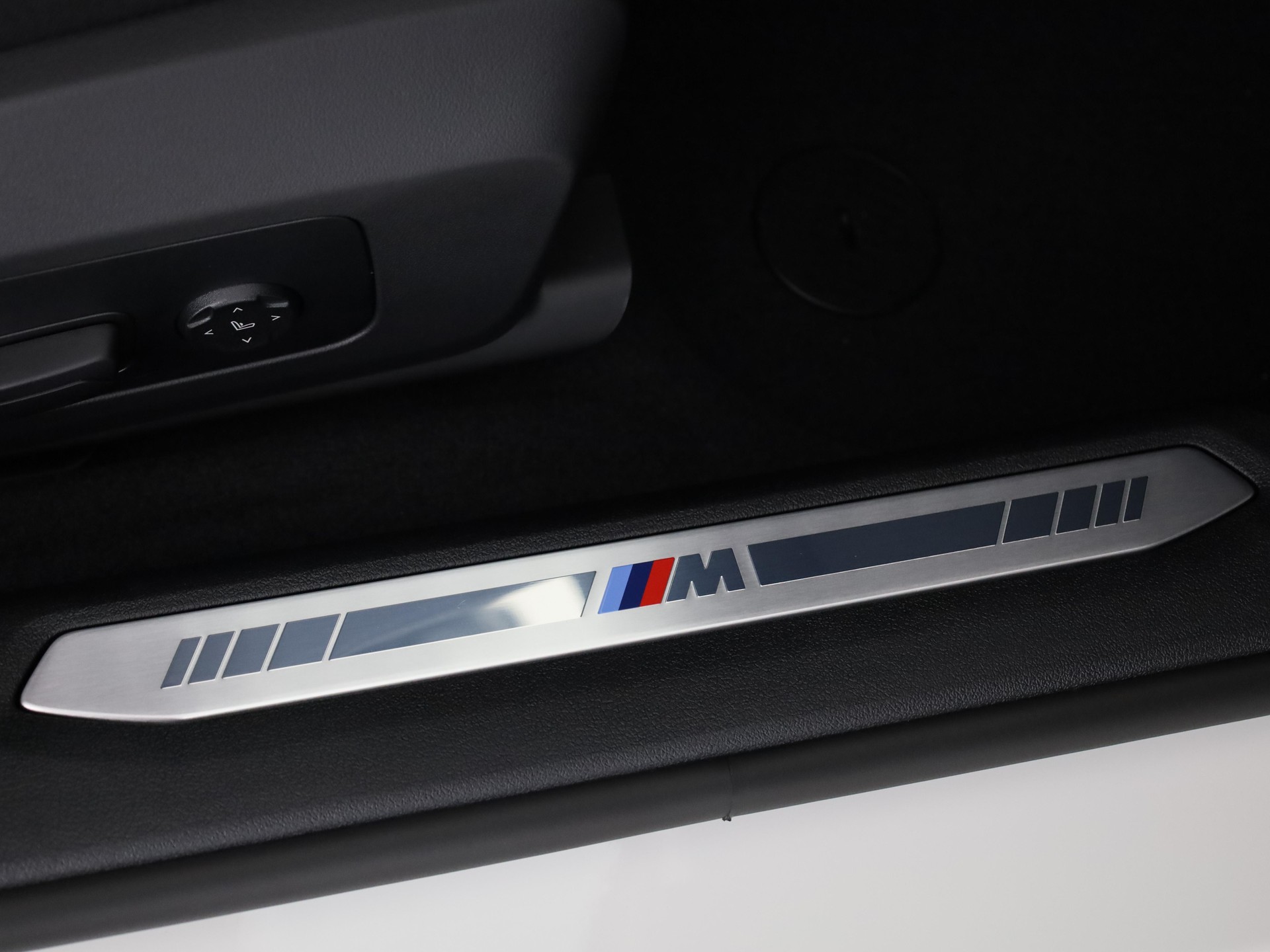 BMW 123 xDrive-image-14