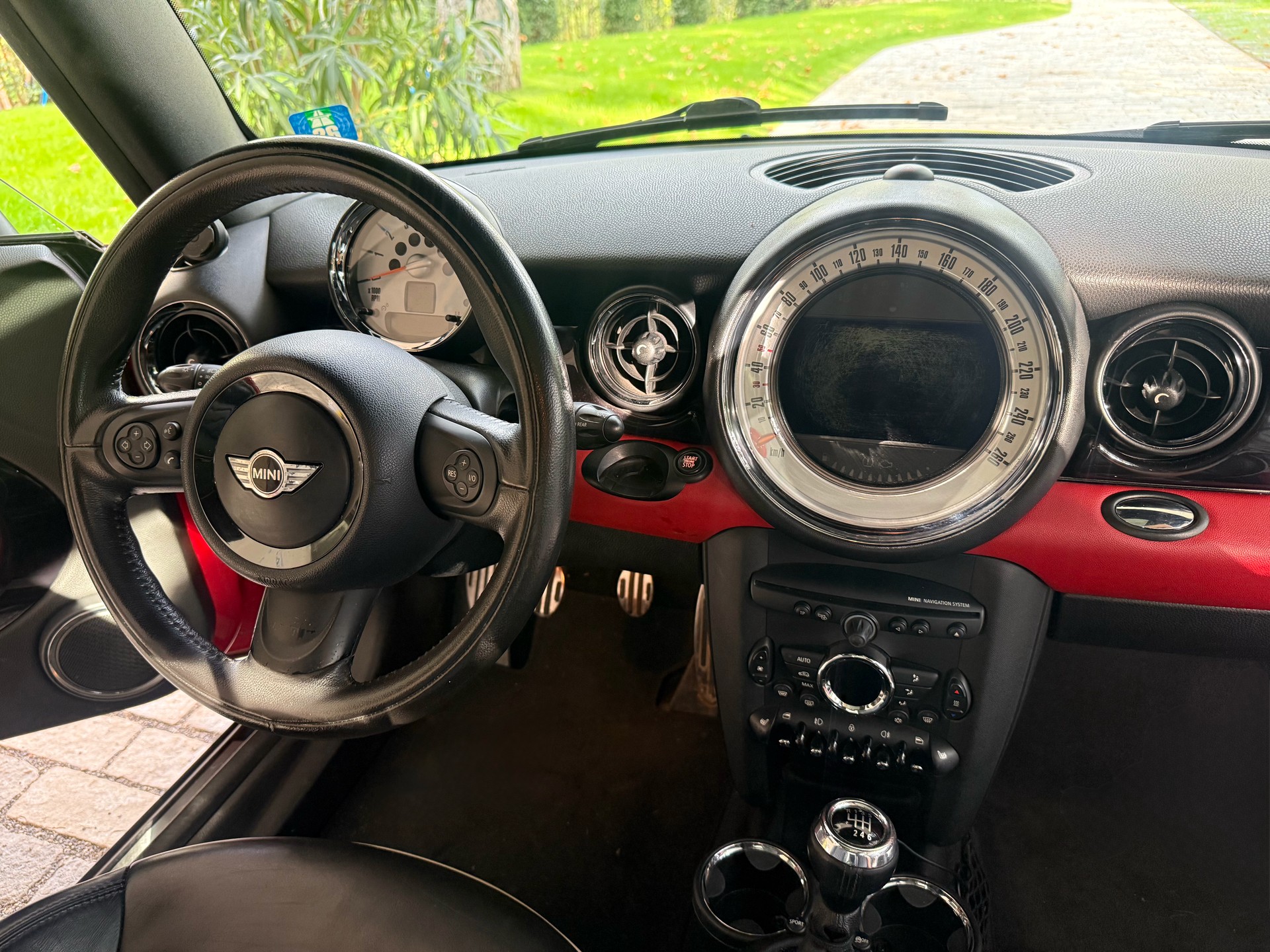 MINI 1.6i Cooper S-image-5