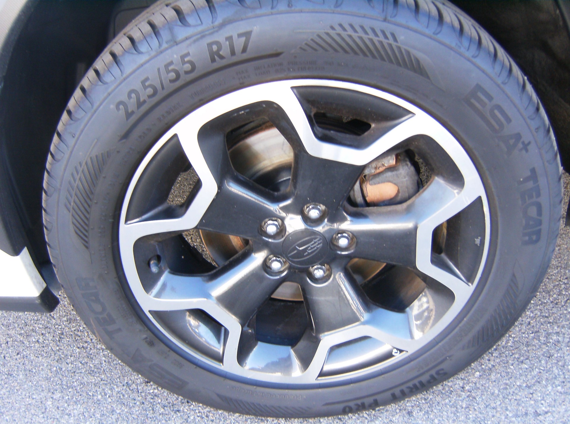 SUBARU XV 2.0 Swiss Three AWD CVT-image-11