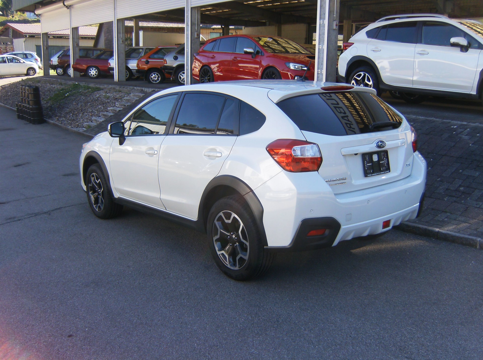 SUBARU XV 2.0 Swiss Three AWD CVT-showroom-element-2