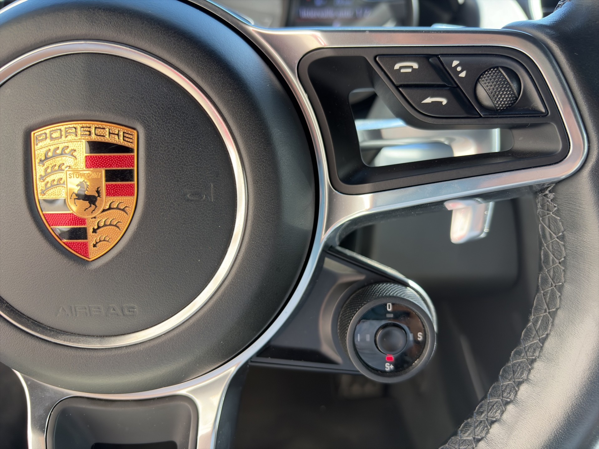 PORSCHE 718 Boxster S 2.5 PDK-image-19