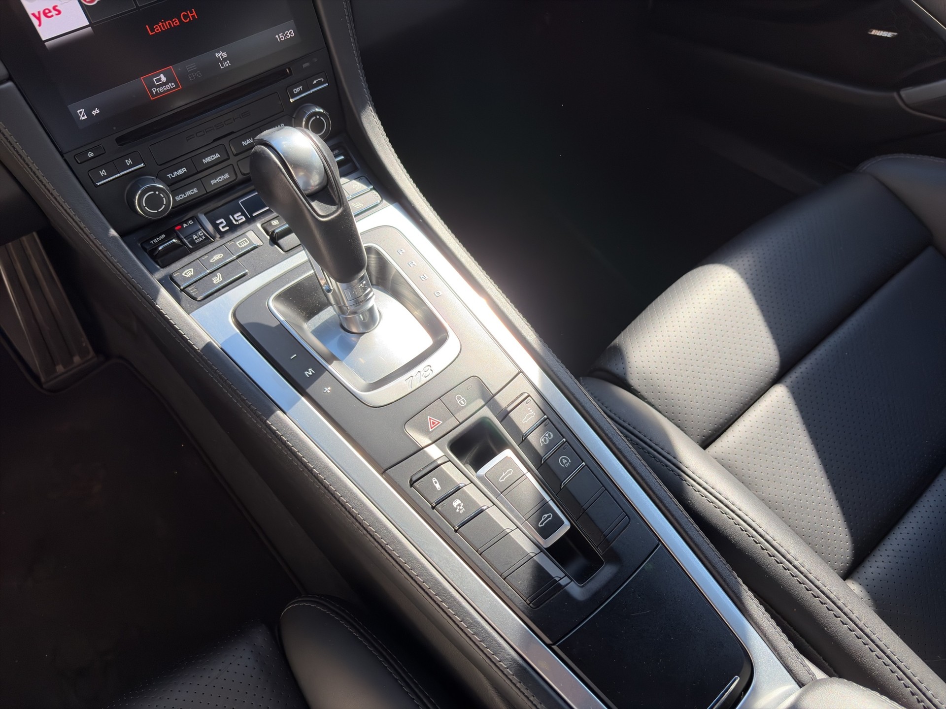 PORSCHE 718 Boxster S 2.5 PDK-image-25