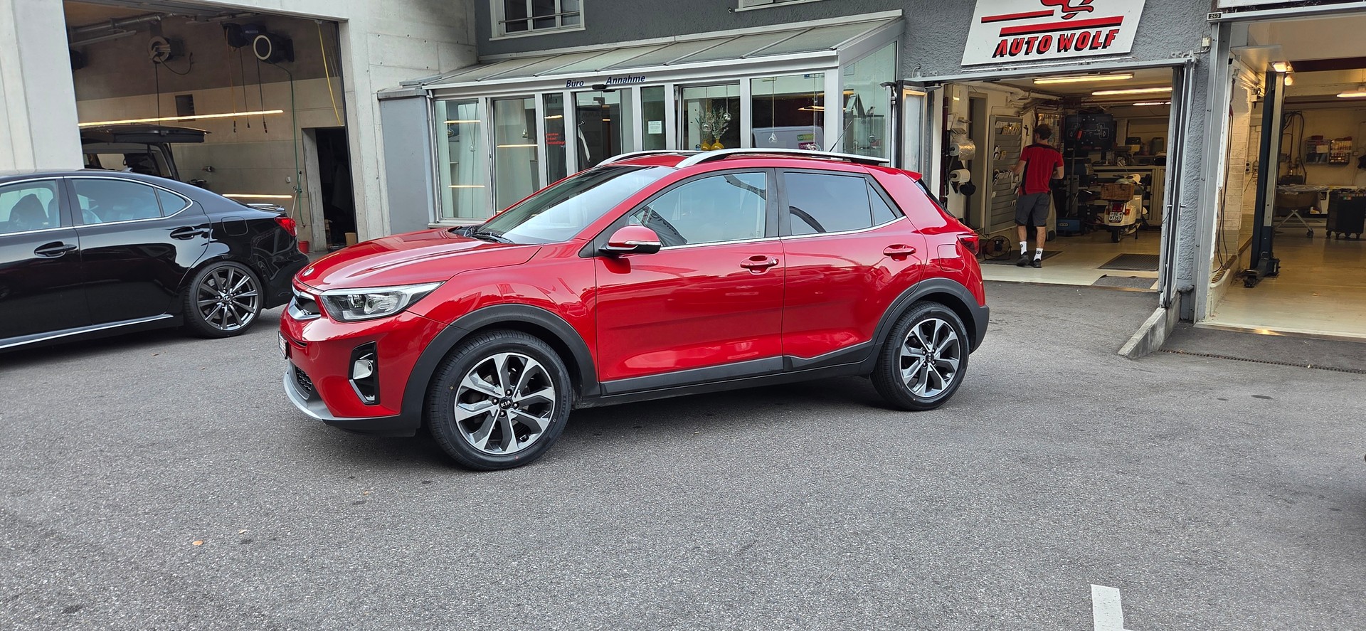 KIA Stonic 1.0 T-GDi-image-1