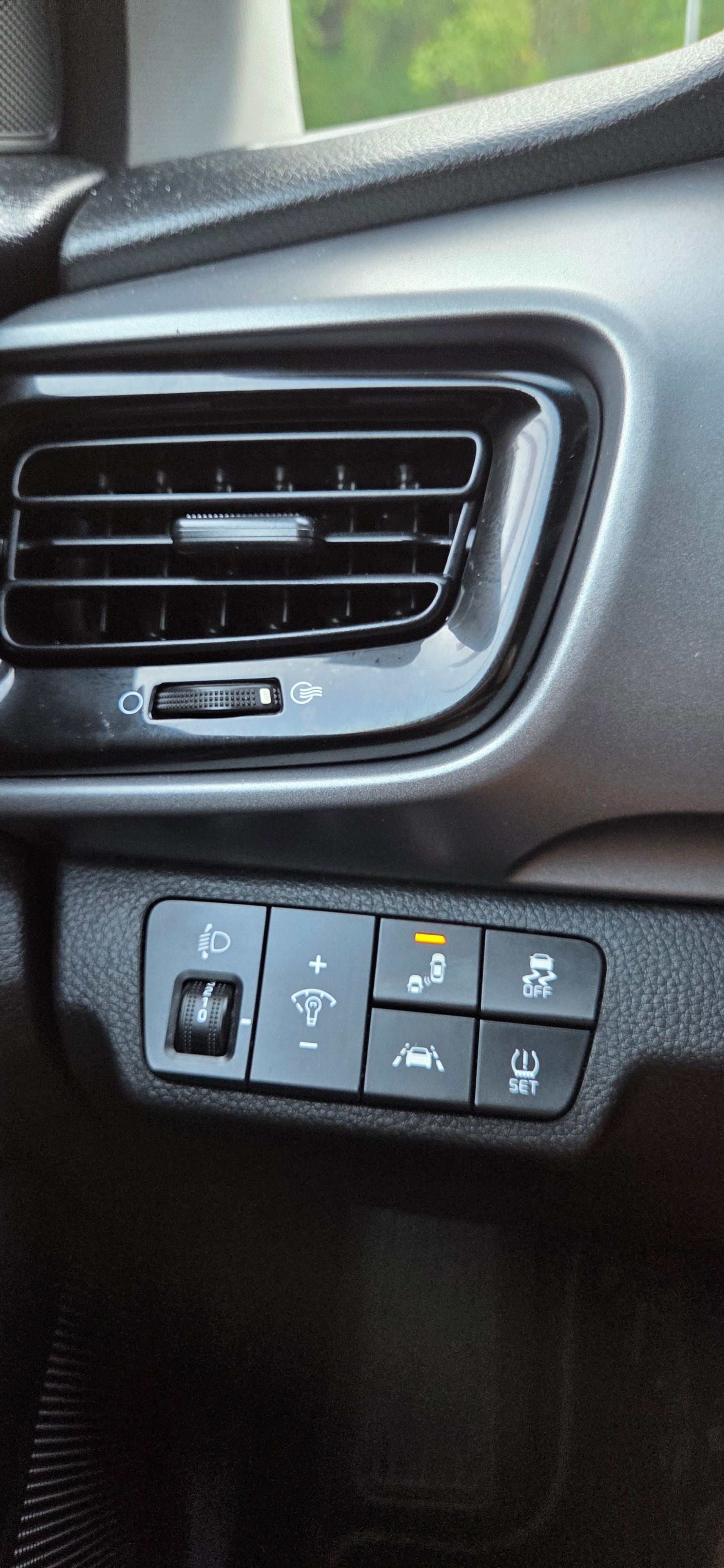 KIA Stonic 1.0 T-GDi-image-12