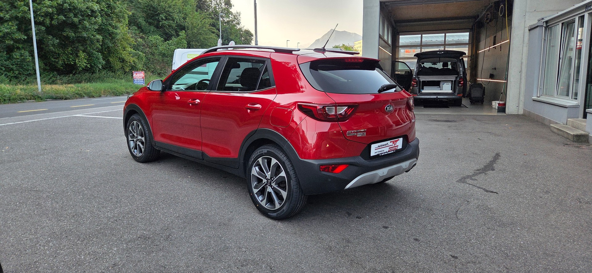 KIA Stonic 1.0 T-GDi-image-2