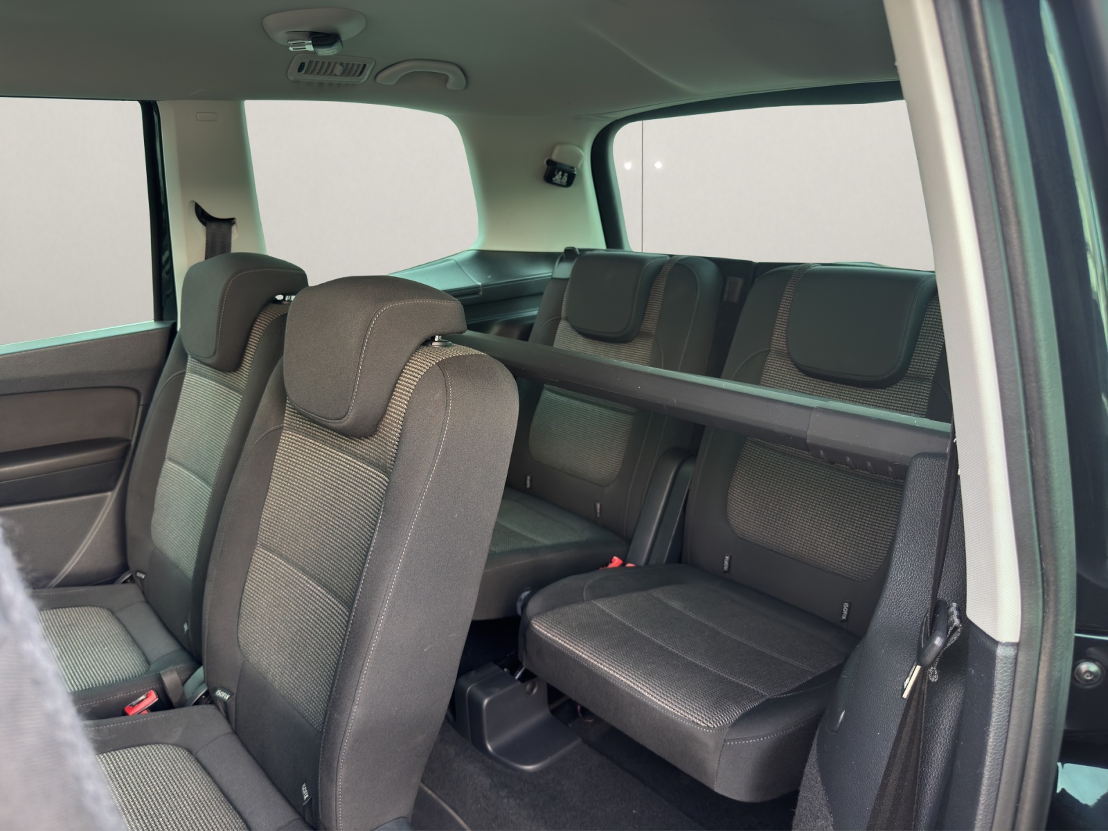 VW Sharan 2.0 TDI BMT Comfortline DSG-image-13