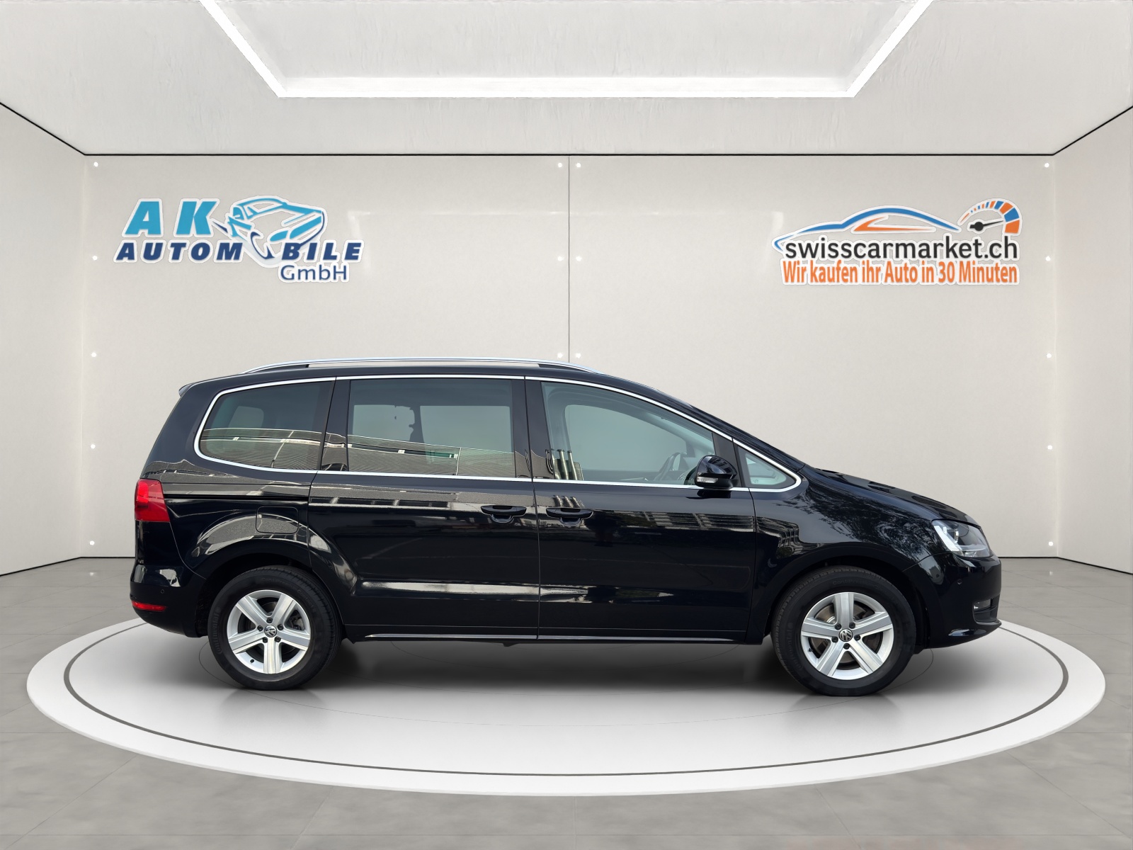 VW Sharan 2.0 TDI BMT Comfortline DSG-image-4