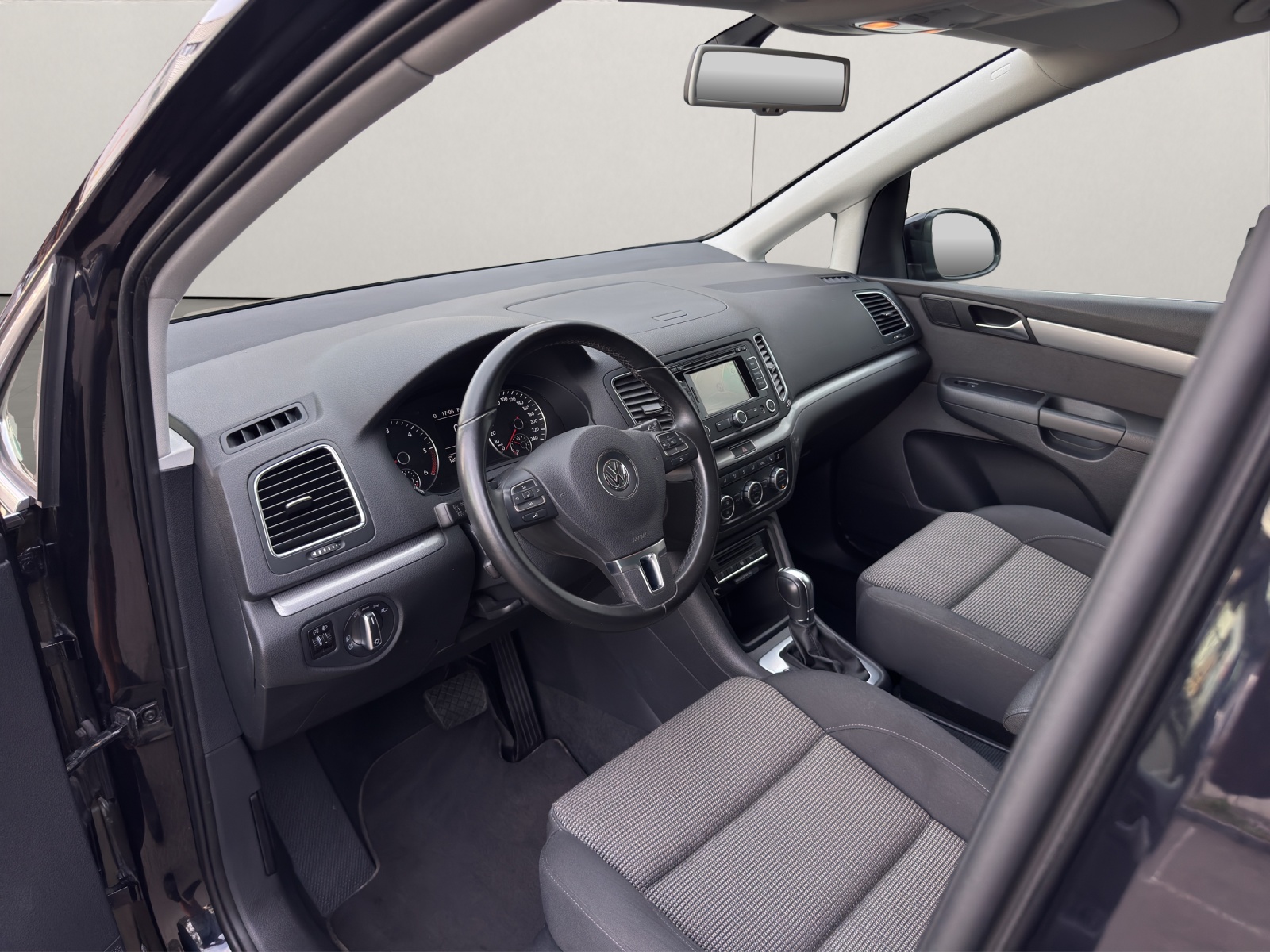 VW Sharan 2.0 TDI BMT Comfortline DSG-image-8