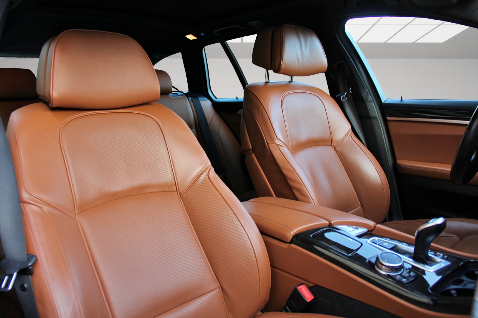BMW 535d Touring xDrive M-Paket Platinum Sport Edition-image-14