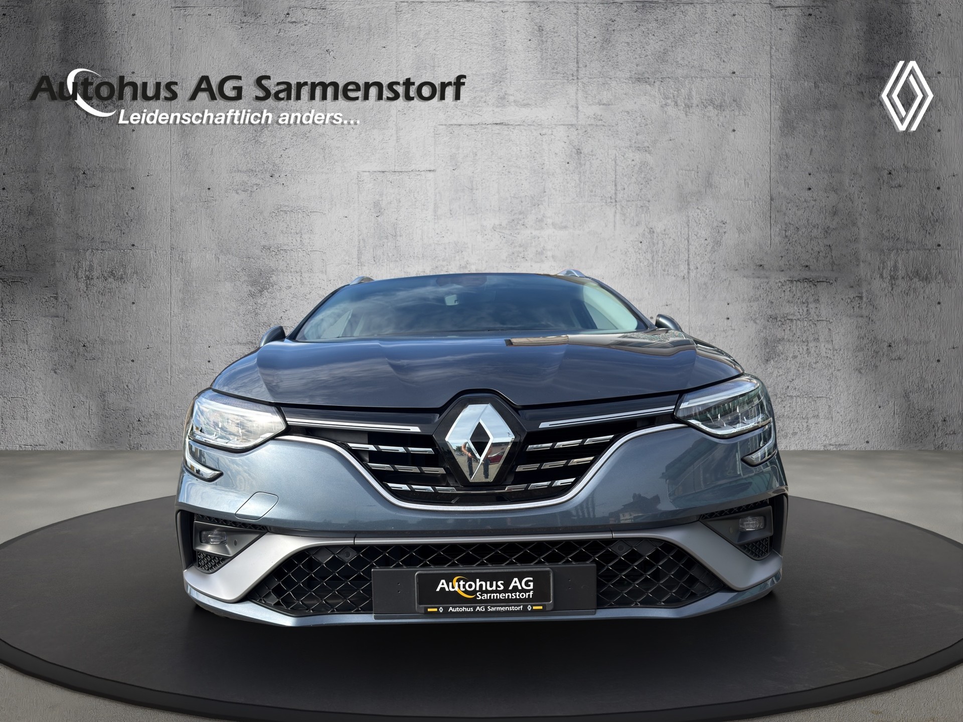 RENAULT Mégane Grandtour 1.6 E-Tech R.S. Line-image-1