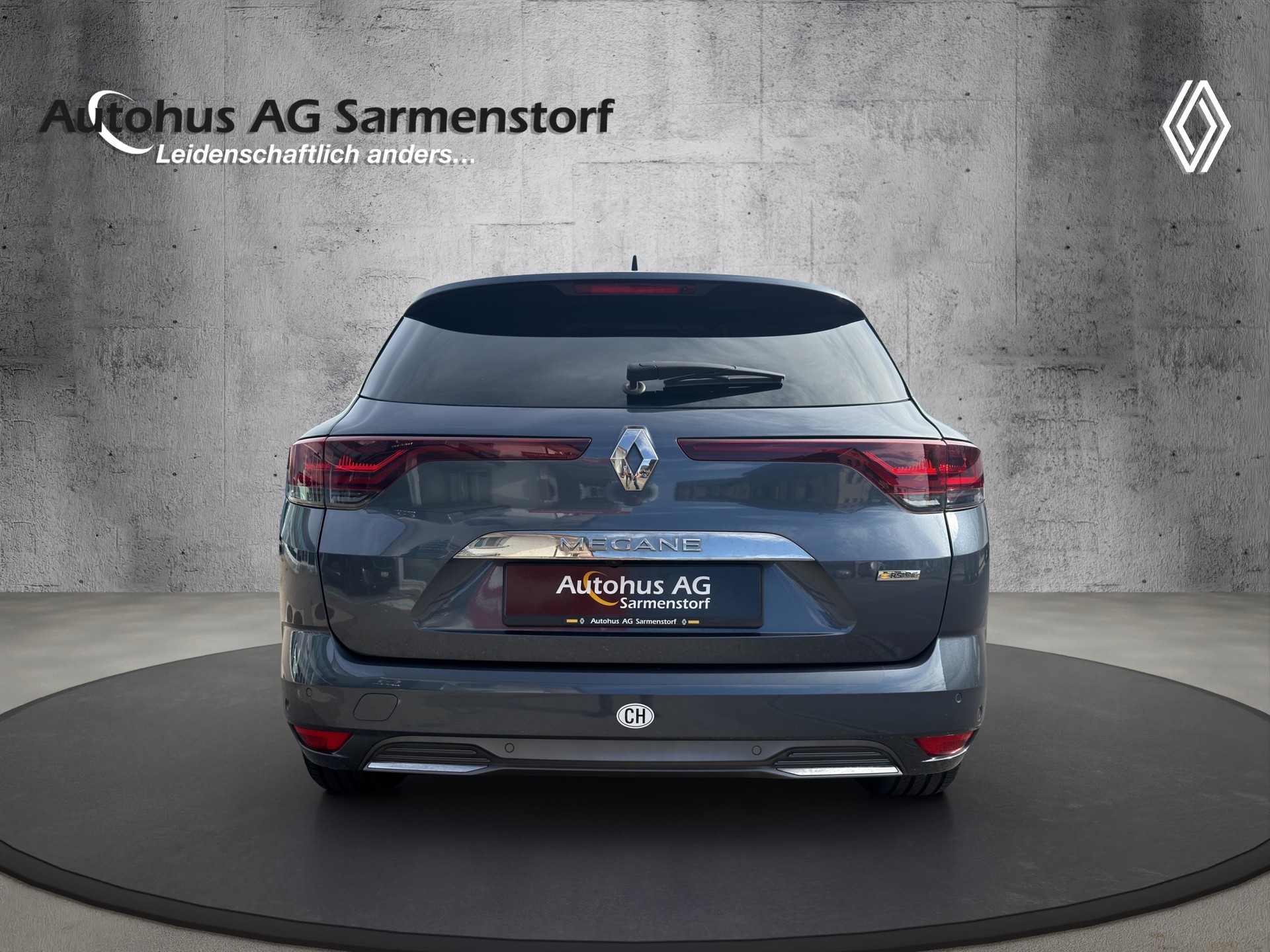 RENAULT Mégane Grandtour 1.6 E-Tech R.S. Line-image-4
