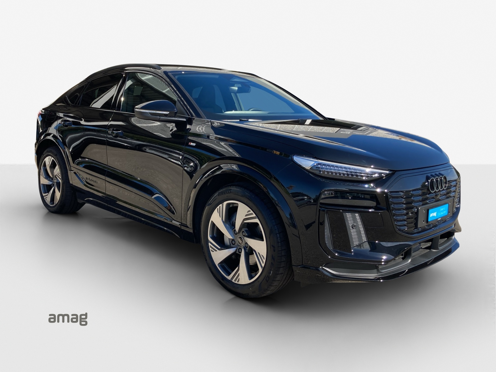 AUDI Q6 Sportback e-tron quattro-image-5