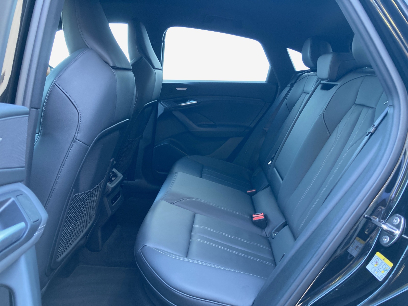 AUDI Q6 Sportback e-tron quattro-image-11