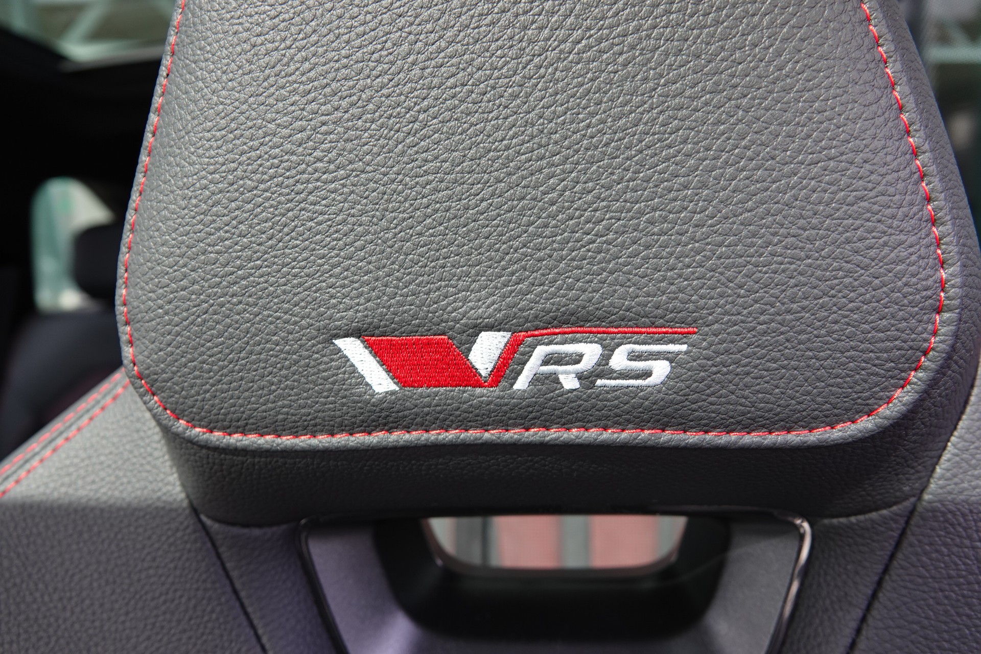 SKODA Kodiaq 2.0 TSI RS-image-10