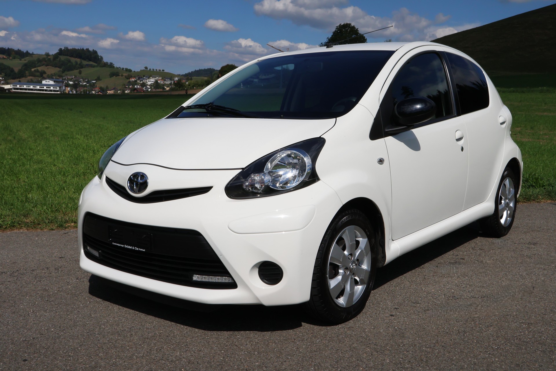 TOYOTA Aygo 1.0 VVT-i Luna-image-0