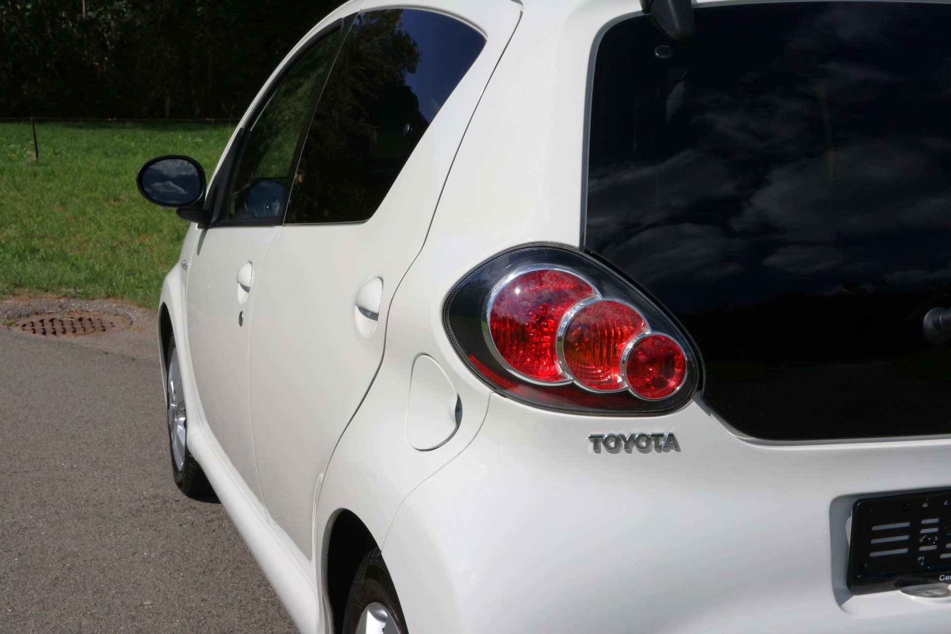 TOYOTA Aygo 1.0 VVT-i Luna-image-12