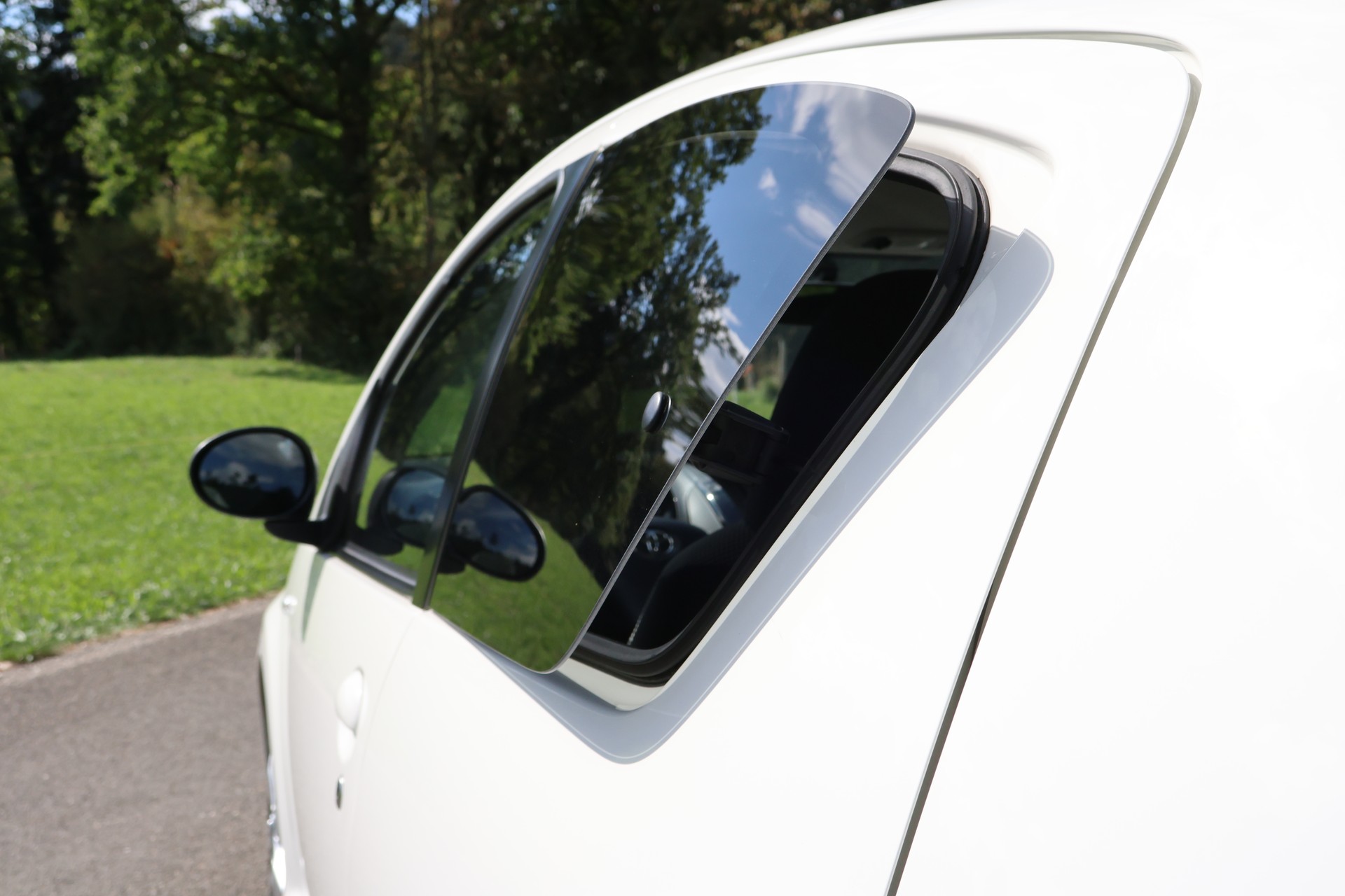 TOYOTA Aygo 1.0 VVT-i Luna-image-11