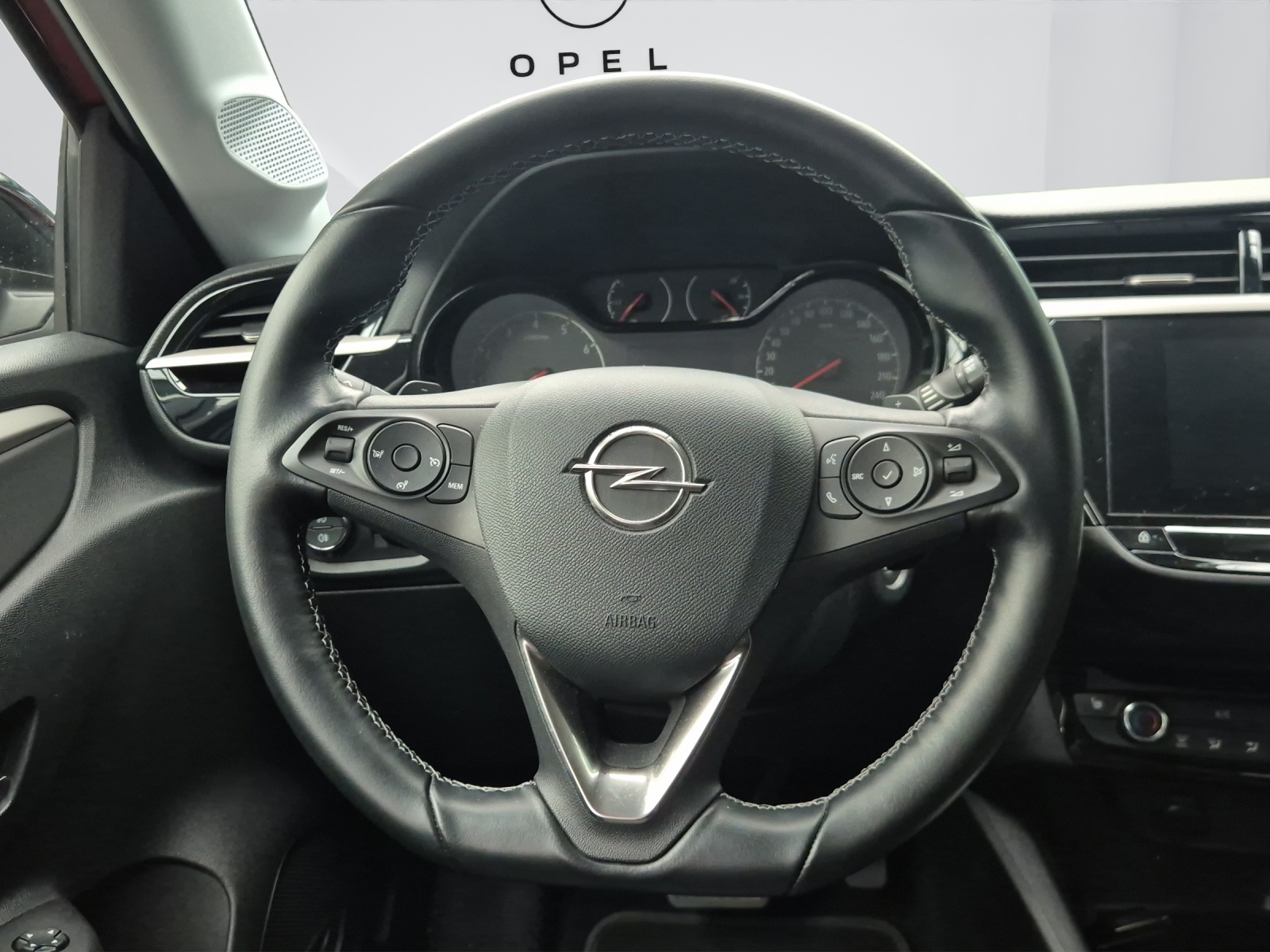 OPEL Corsa 1.2 T Edition-image-16