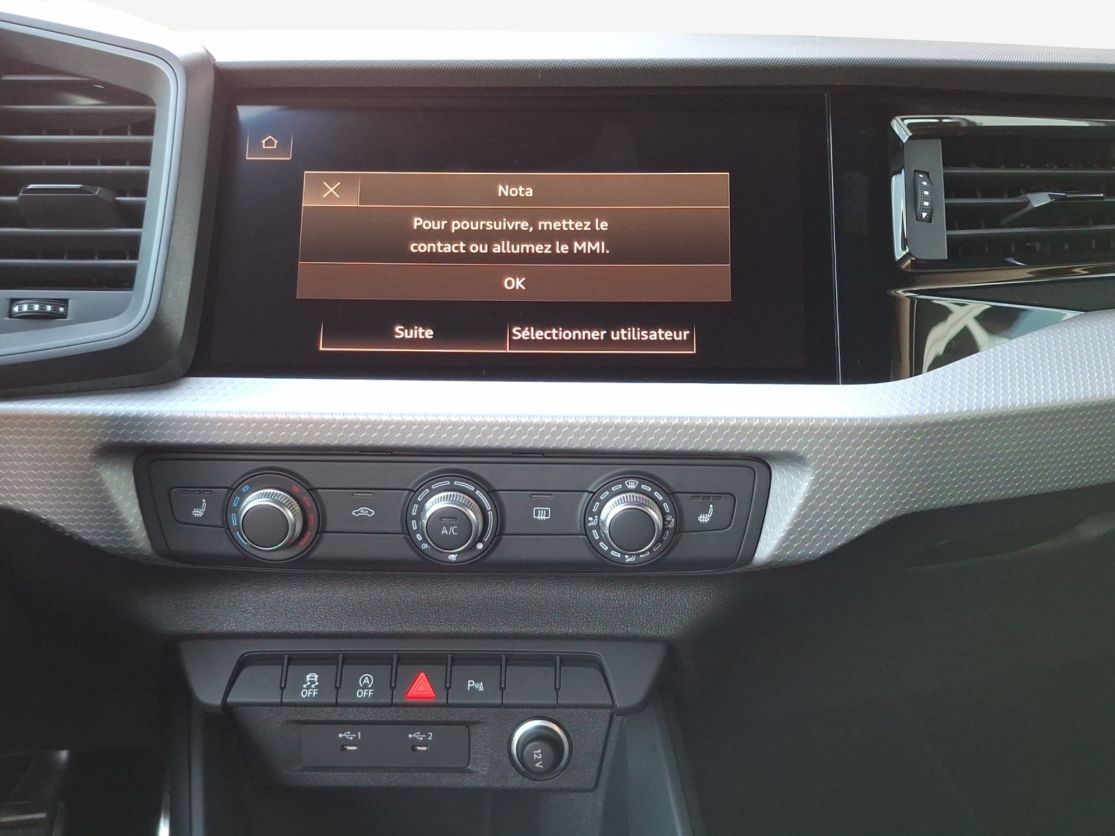 AUDI A1 Sportback 30 TFSI Attraction S-tronic-image-10