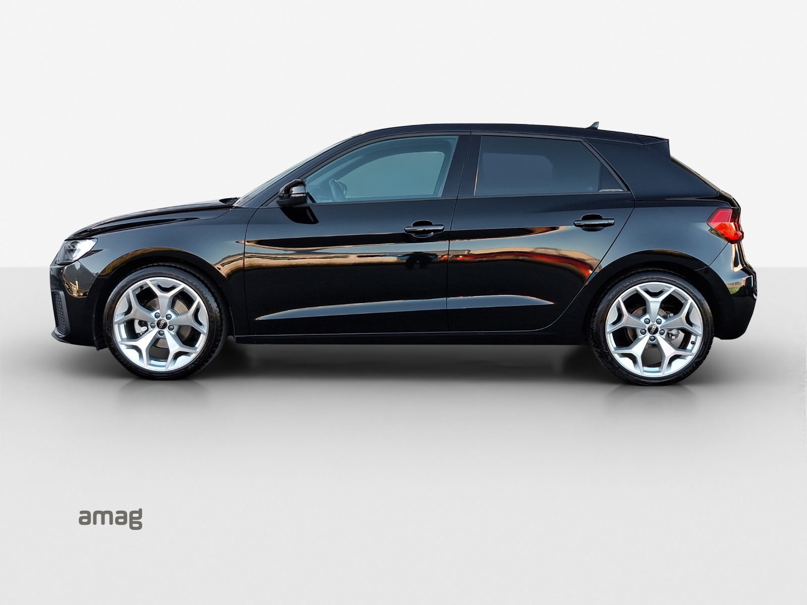 AUDI A1 Sportback 30 TFSI Attraction S-tronic-image-1