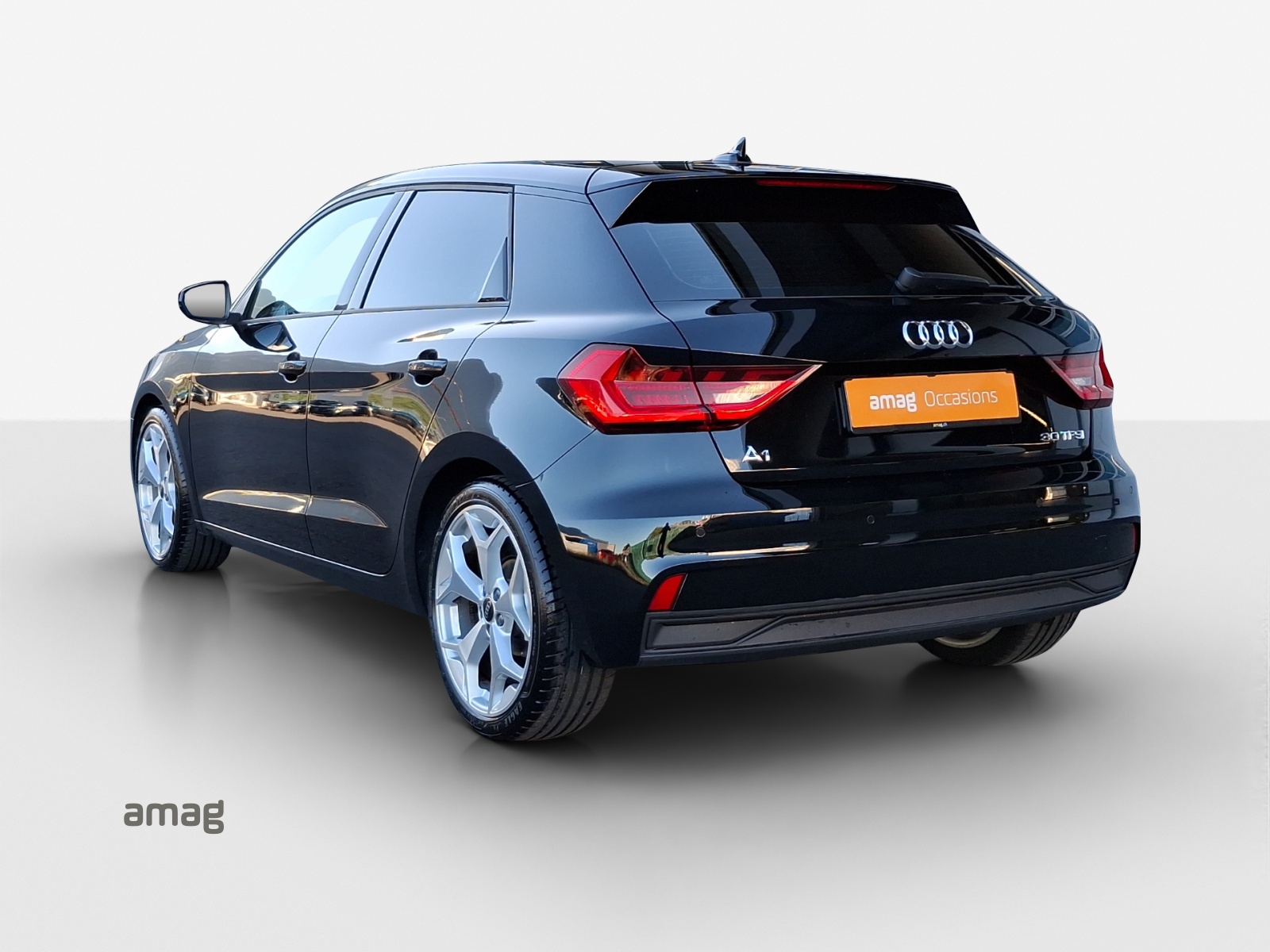AUDI A1 Sportback 30 TFSI Attraction S-tronic-image-2