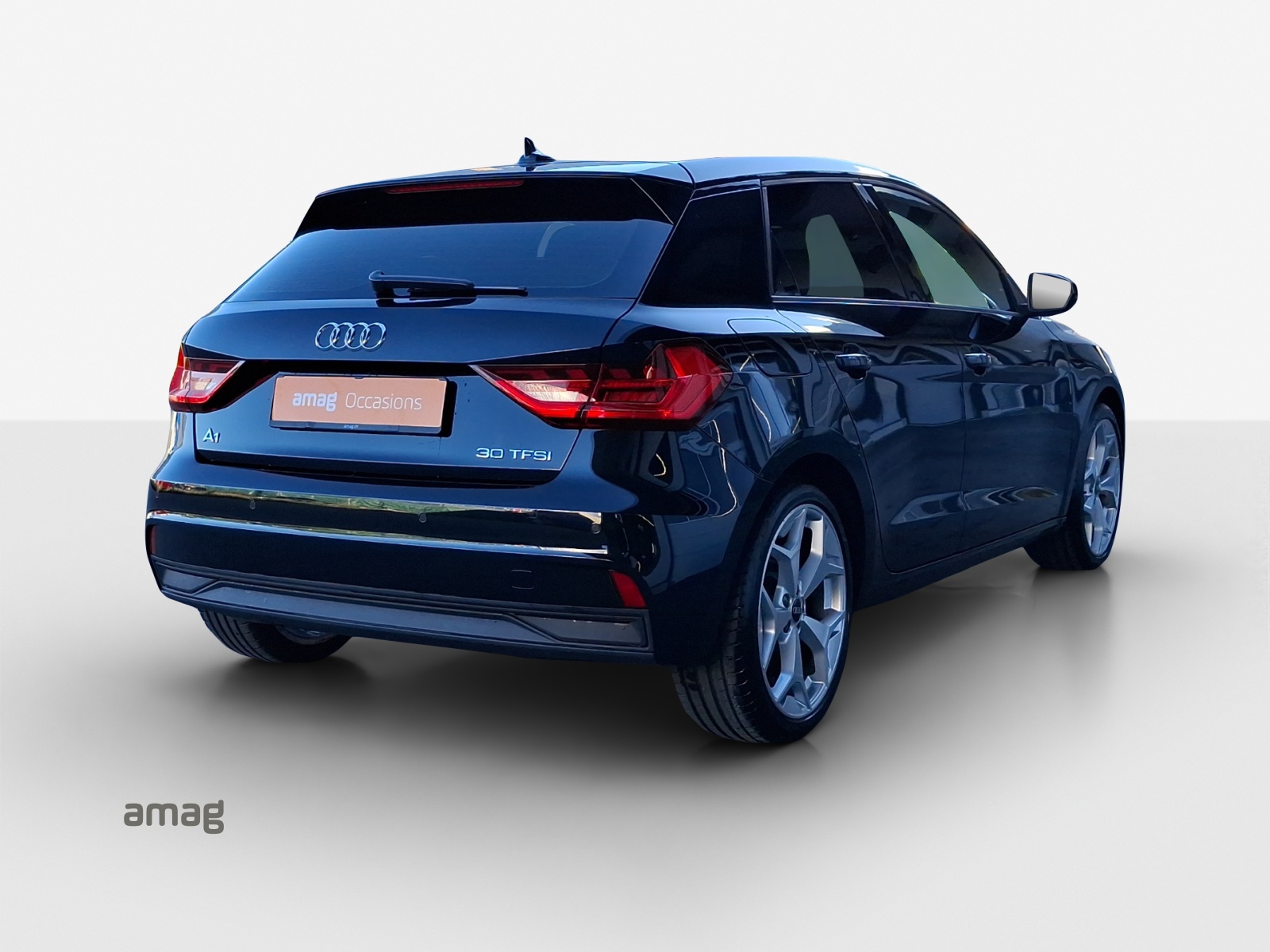 AUDI A1 Sportback 30 TFSI Attraction S-tronic-image-4