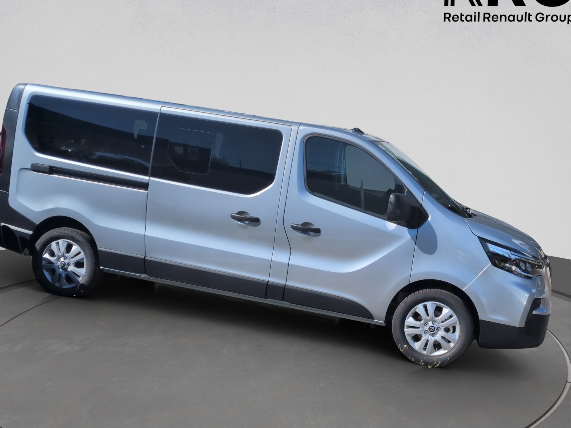 NISSAN Primastar dCi 170 3.0 L2H1 9 Pl. Tekna DCT leasing 0 apport 60 mois 10 000kms 7ans dés 799 chf/mois-image-0