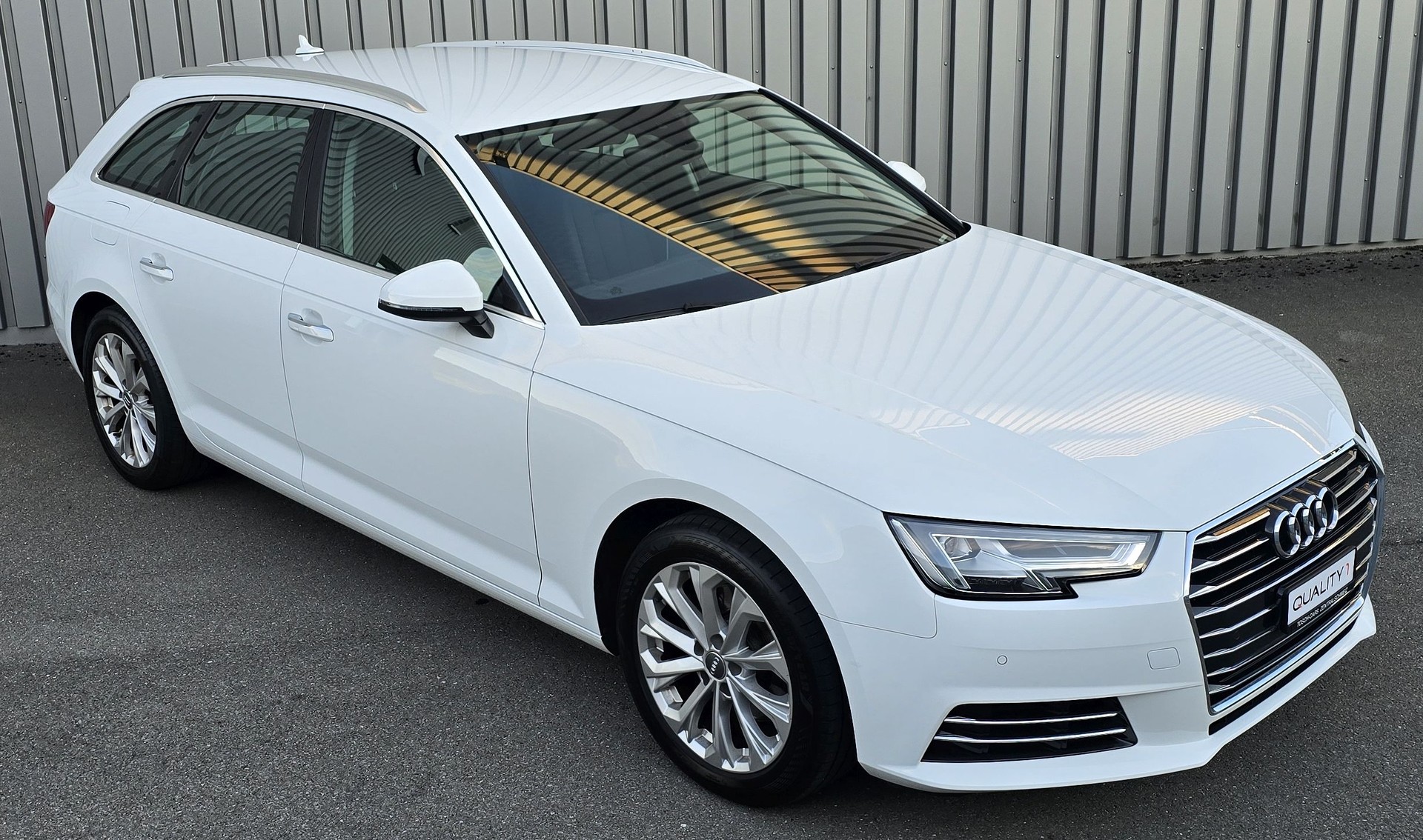 AUDI A4 Avant 2.0 TDI Sport S-tronic-image-2
