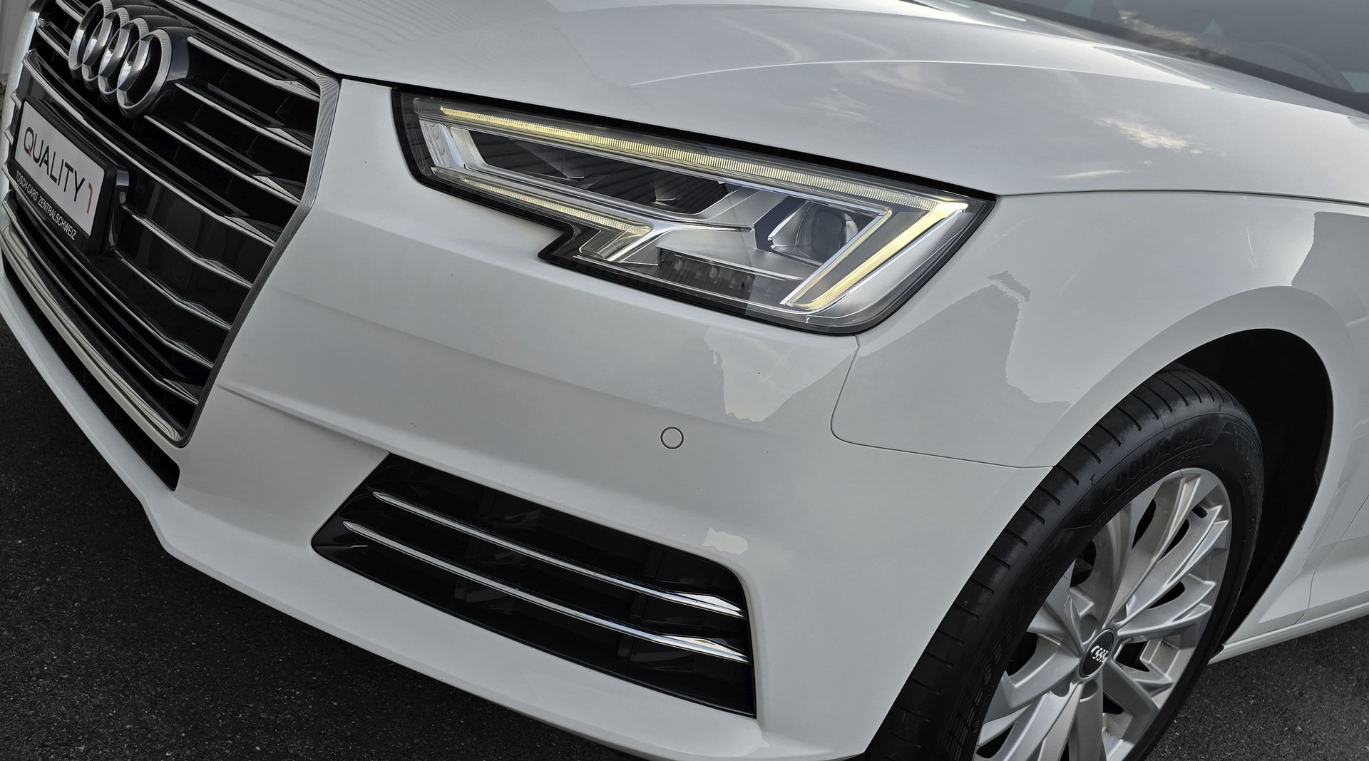 AUDI A4 Avant 2.0 TDI Sport S-tronic-image-0