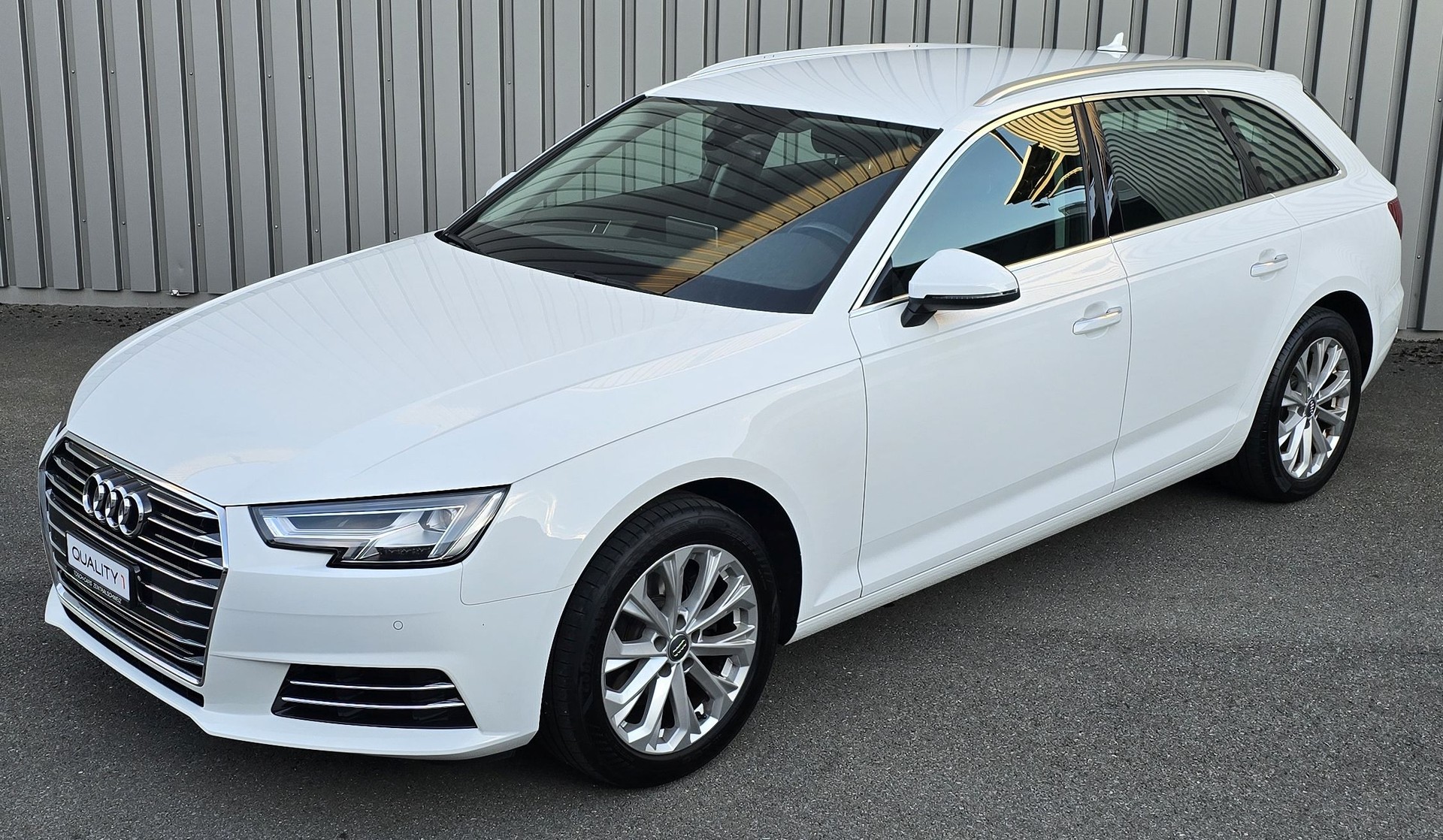 AUDI A4 Avant 2.0 TDI Sport S-tronic-image-1