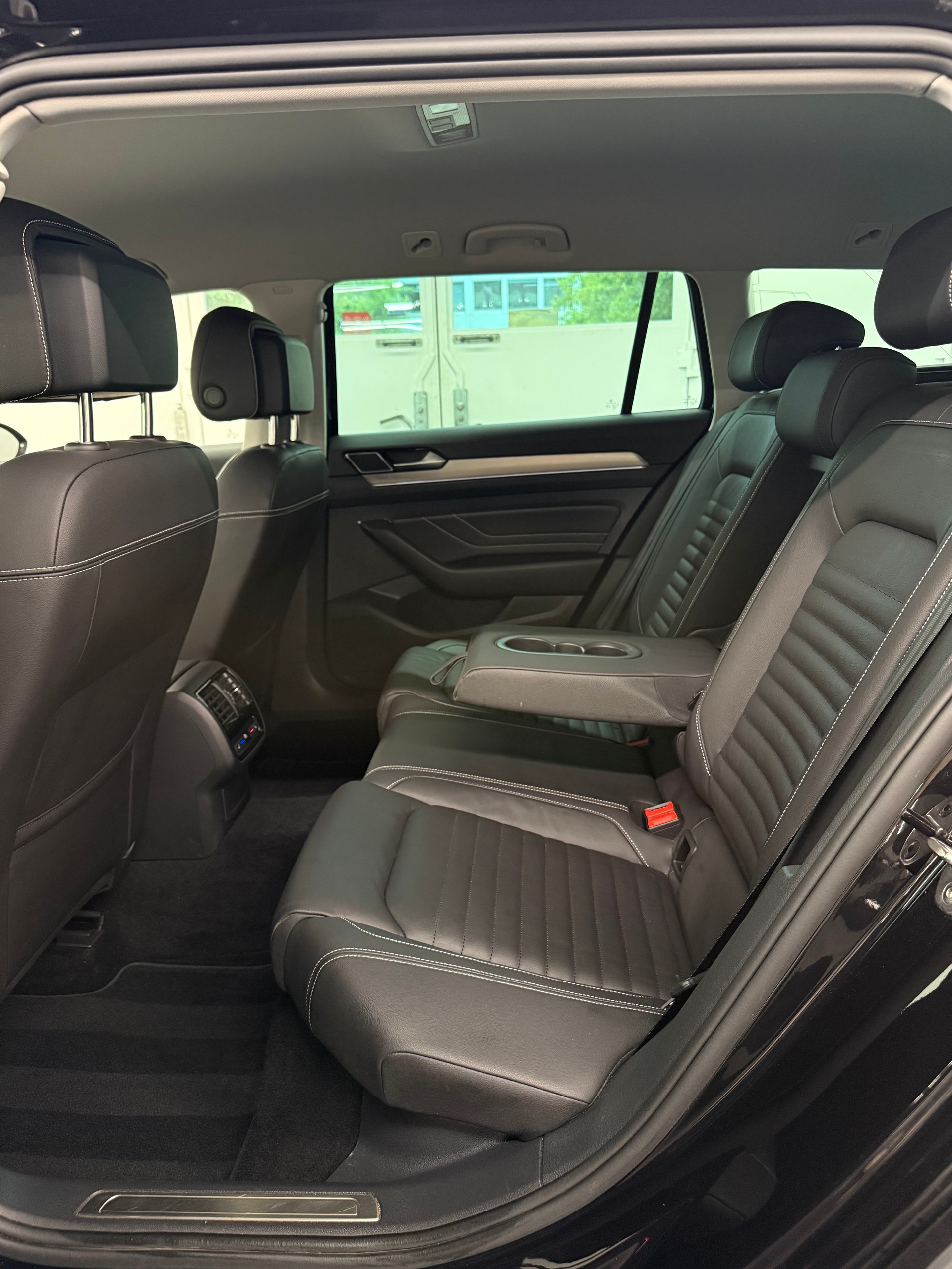 VW Passat Alltrack 2.0 TDI 4Motion DSG-image-20
