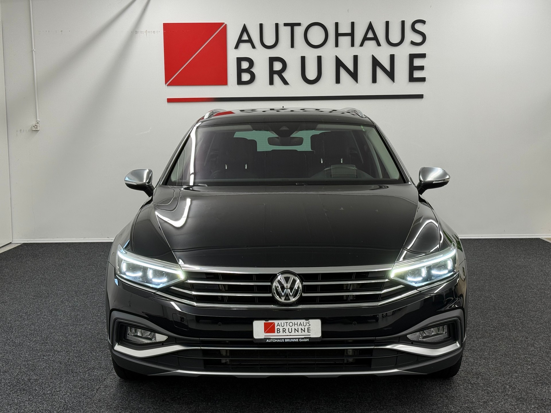 VW Passat Alltrack 2.0 TDI 4Motion DSG-image-1