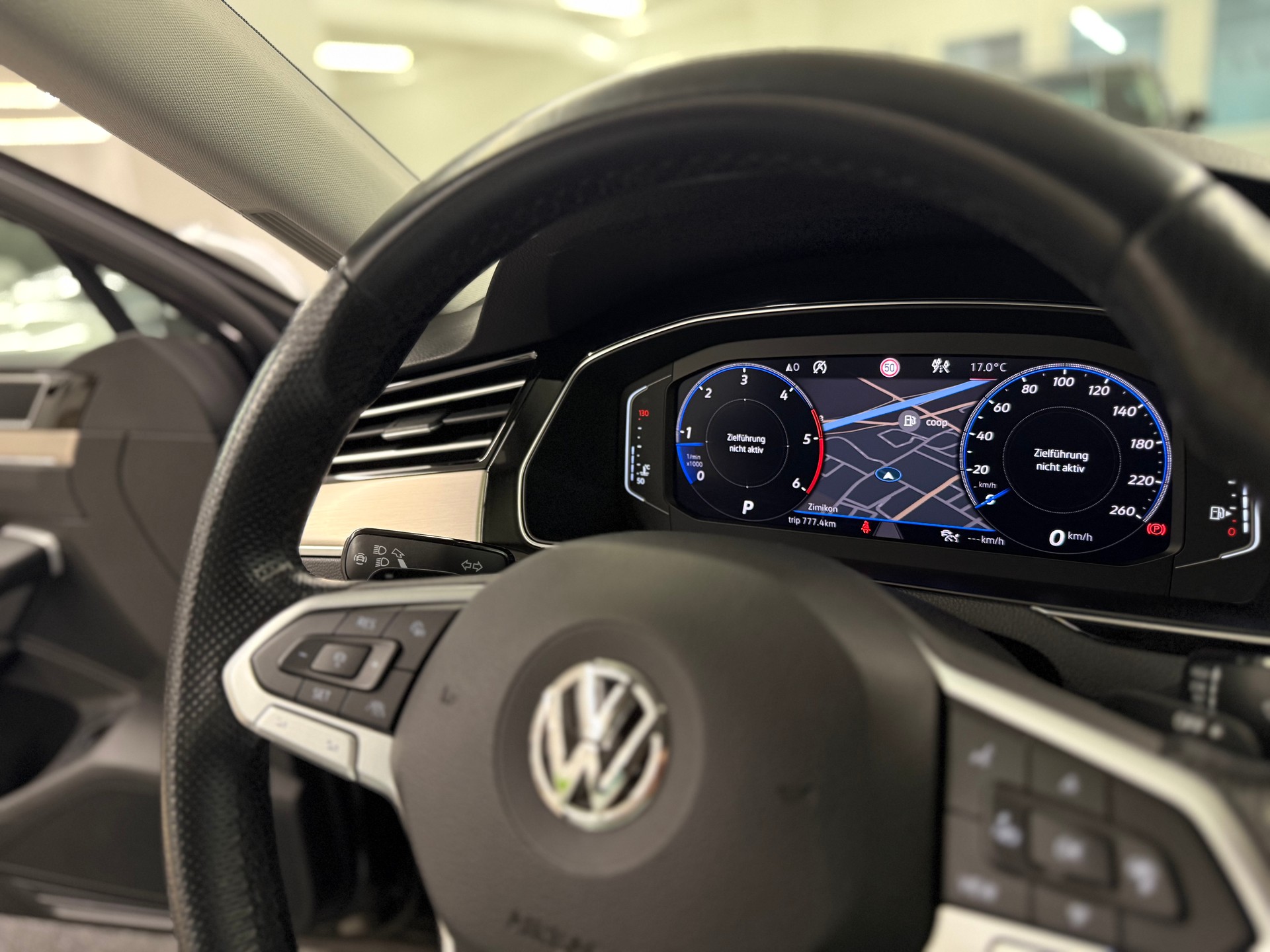 VW Passat Alltrack 2.0 TDI 4Motion DSG-image-25
