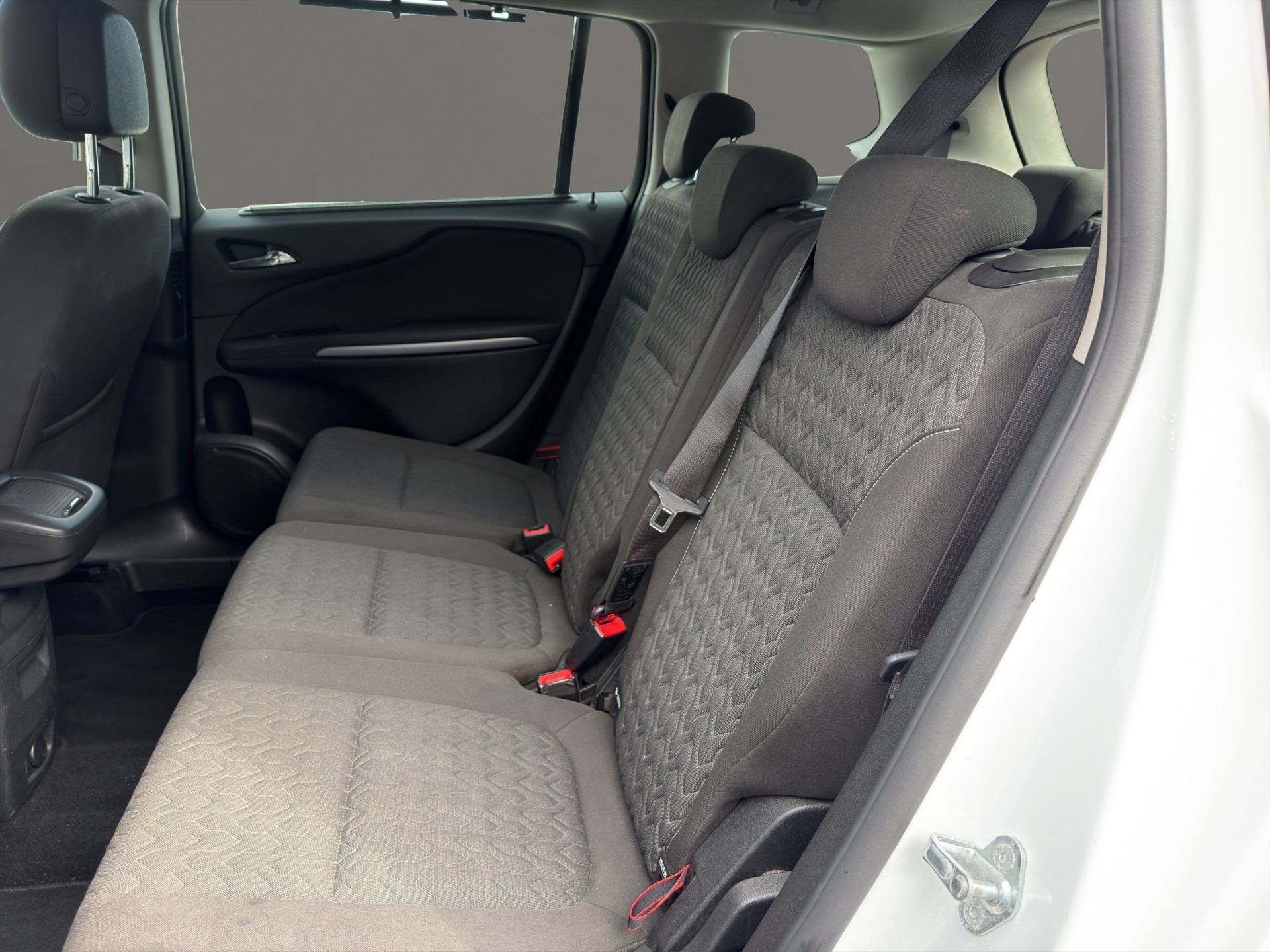 OPEL Zafira Tourer 2.0 CDTi Active Edition Automatic-image-11