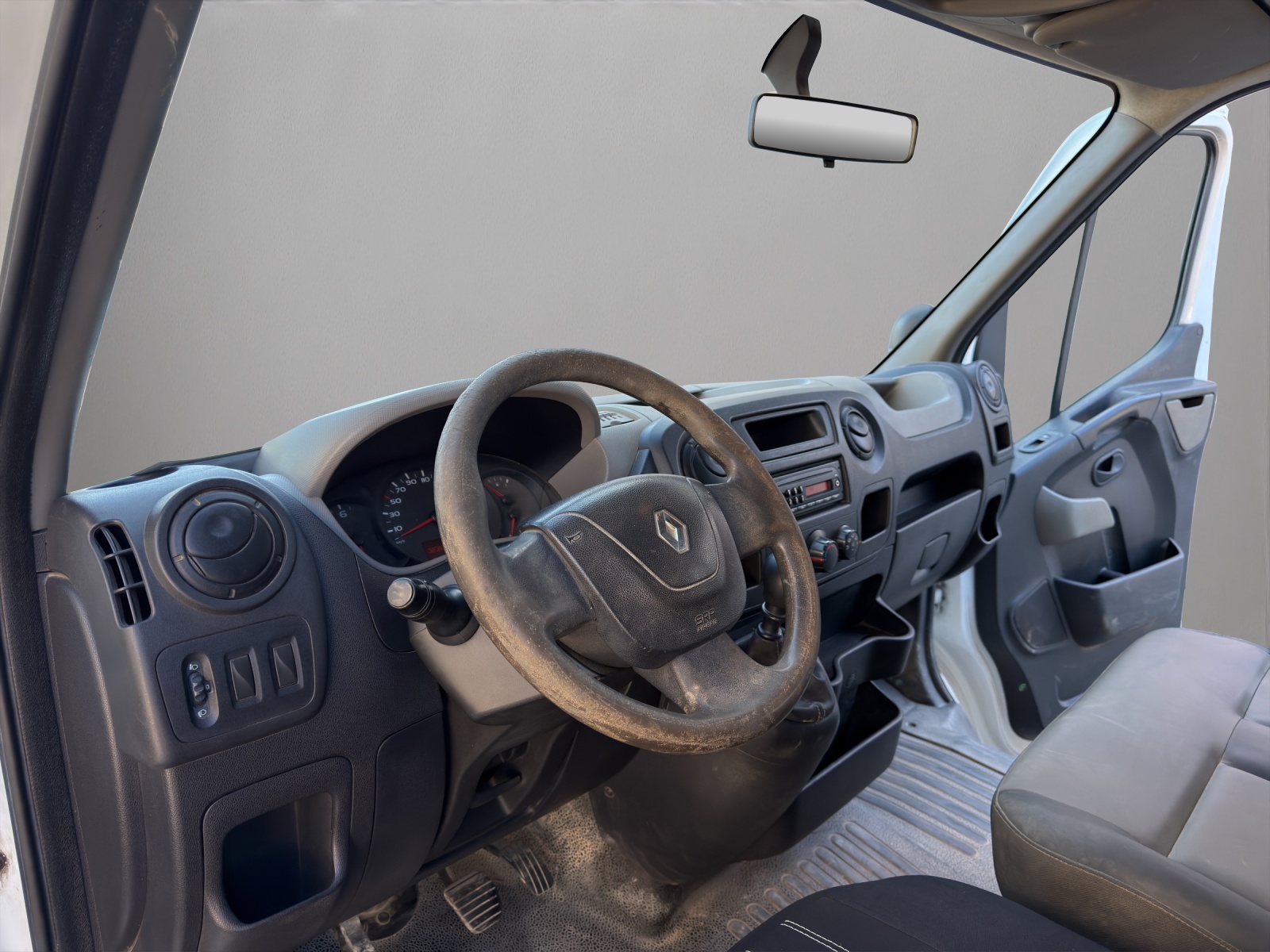 RENAULT Master T35 2.3dCi L3H1-image-9