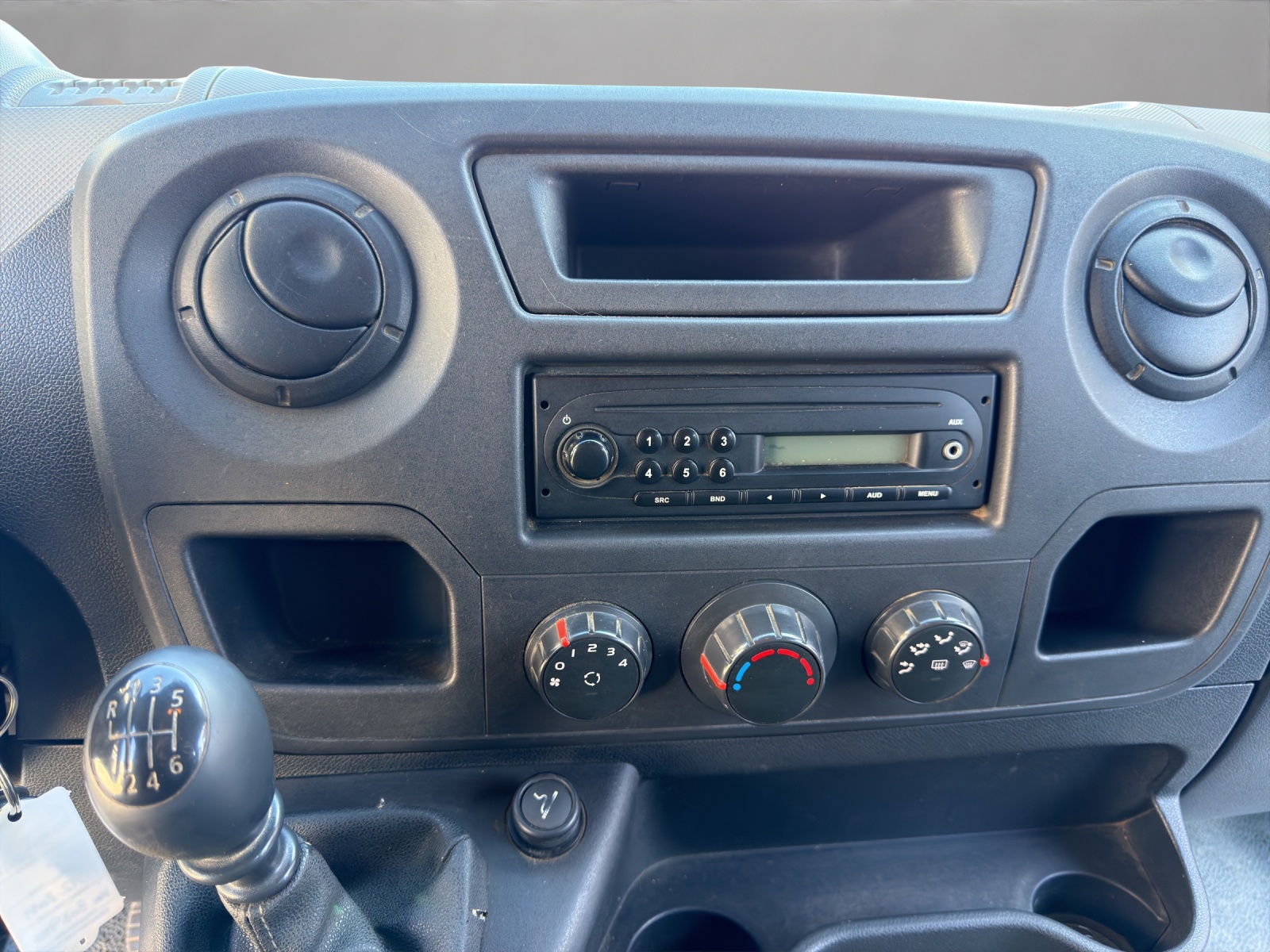 RENAULT Master T35 2.3dCi L3H1-image-14