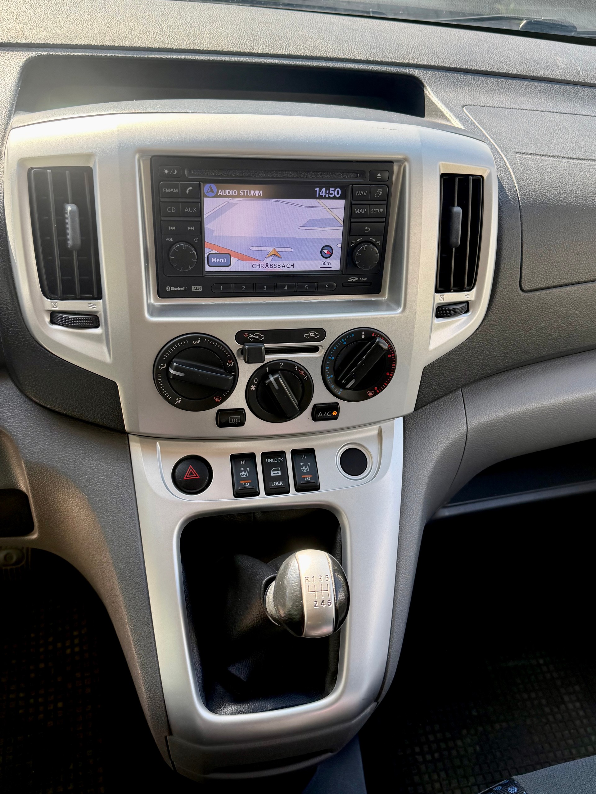 NISSAN 1.5 dci Premium-image-12