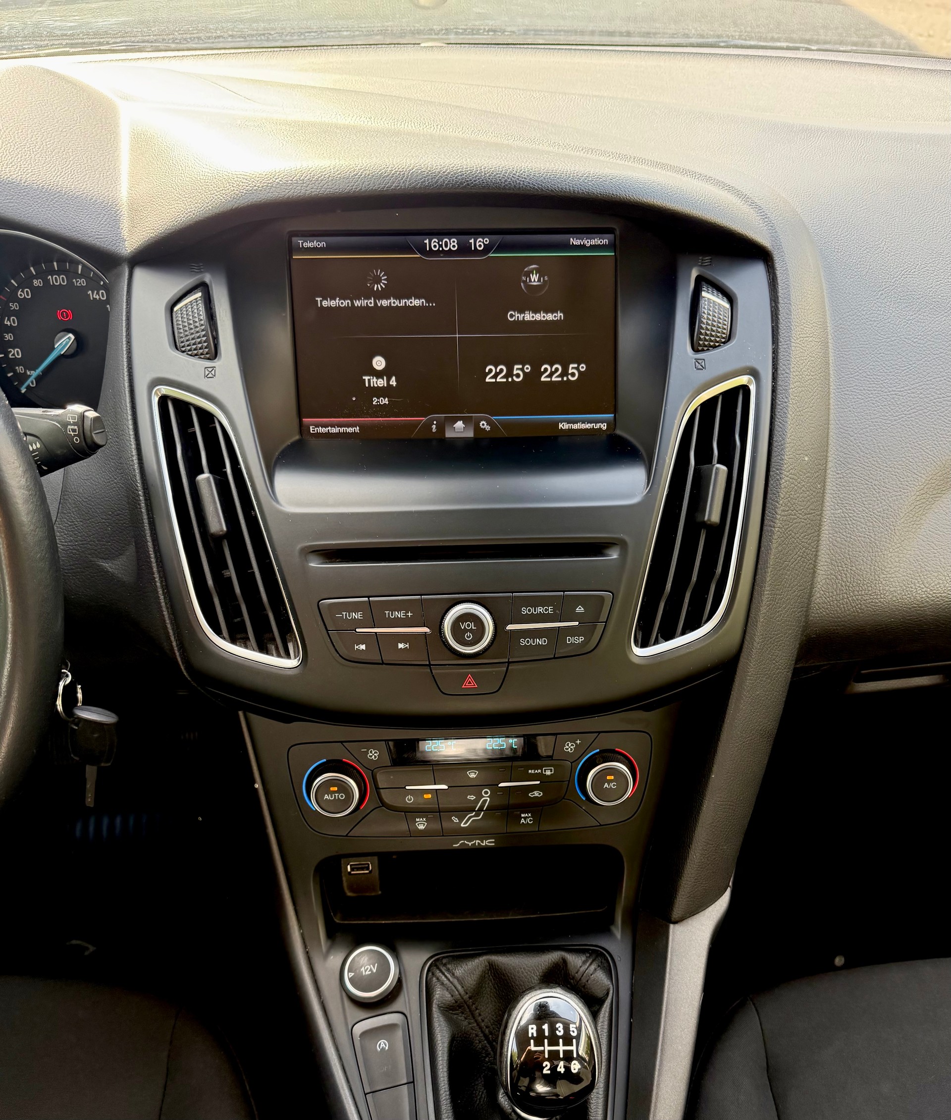 NISSAN Ford Focus-image-5