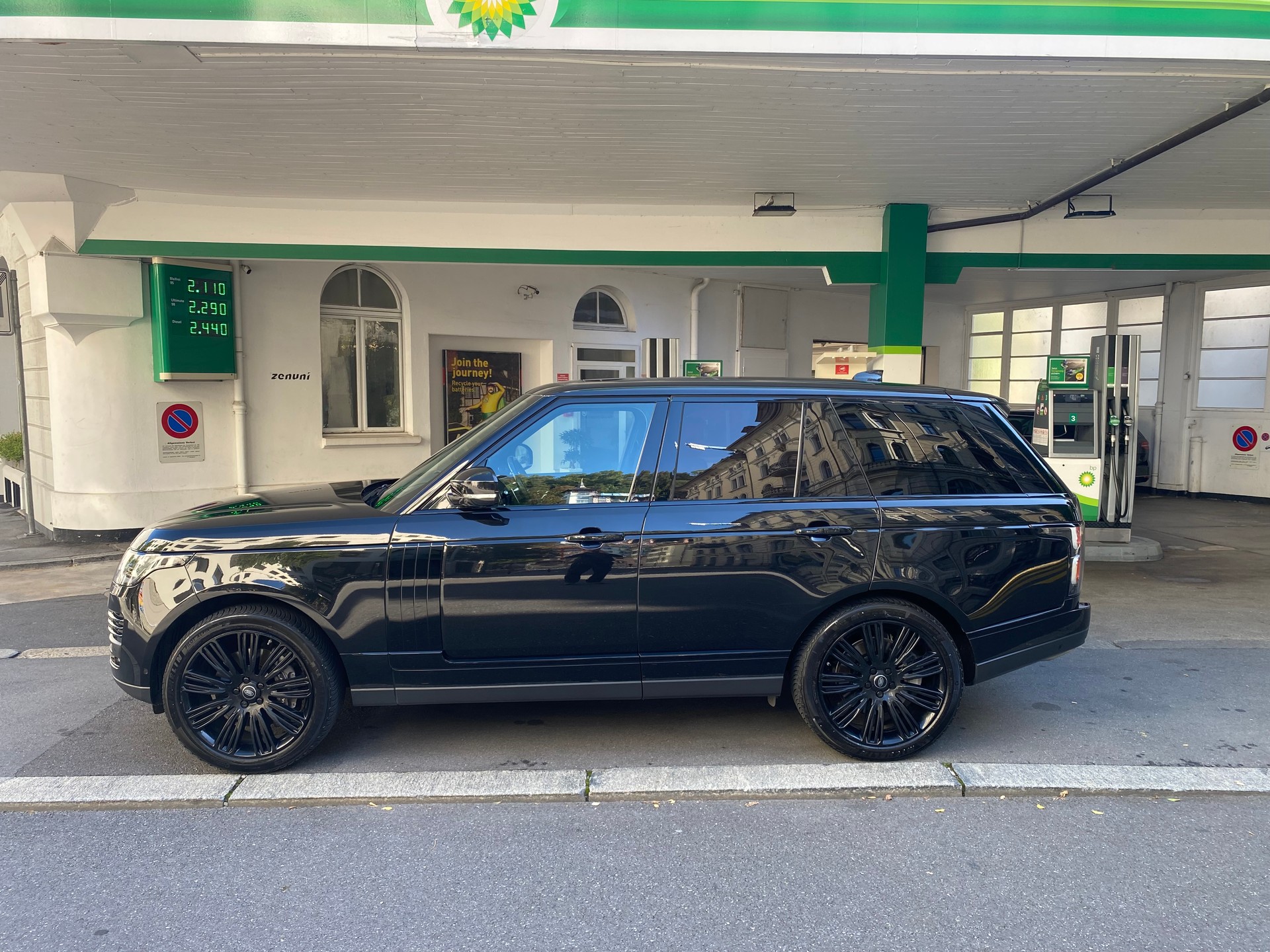 LAND ROVER Range Rover 5.0 V8 S/C AB Automatic-image-3